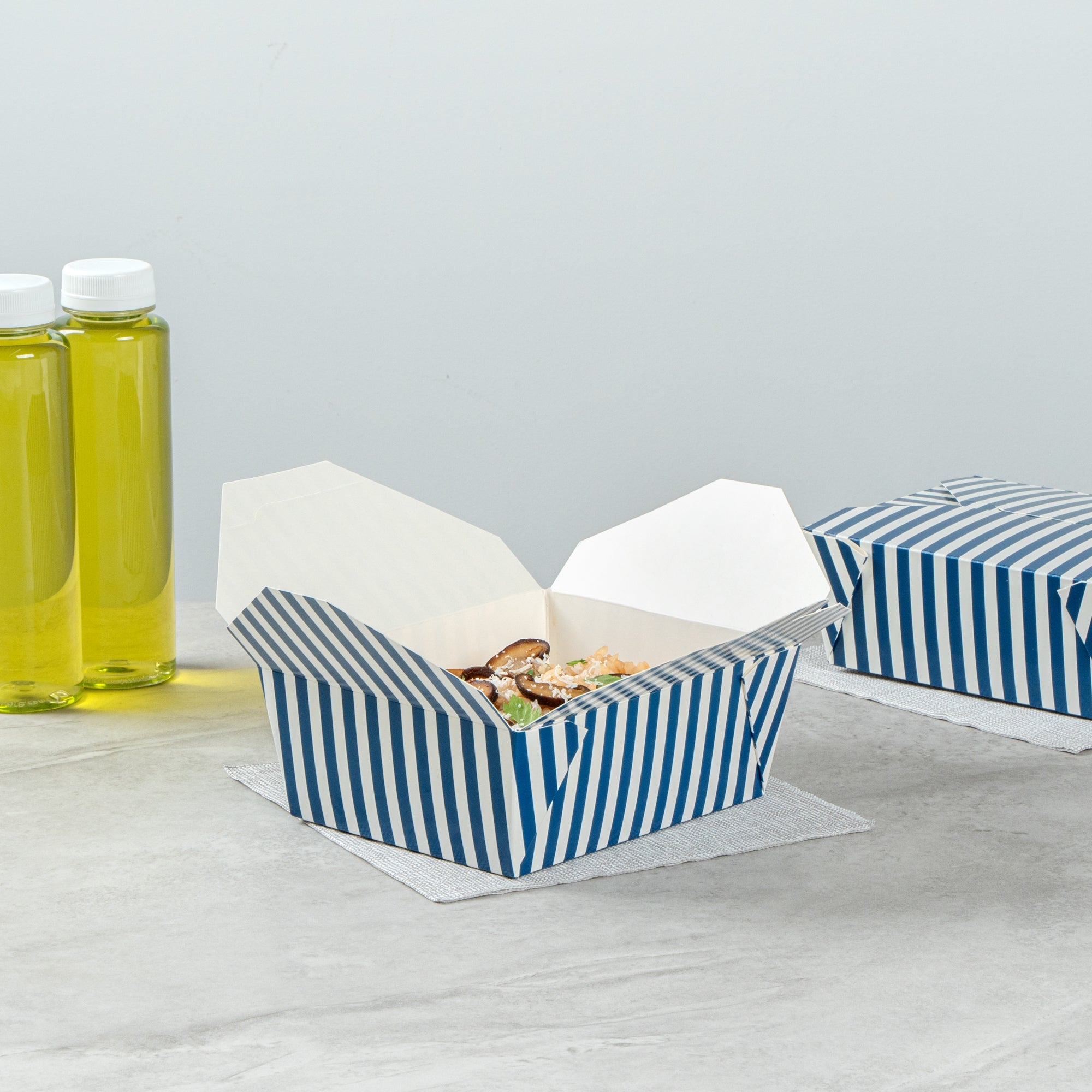 Bio Tek 45 oz Rectangle Blue and White Stripe Paper #8 Bio Box Take Out Container - 6 3/4" x 5 1/2" x 2 1/2" - 200 count box