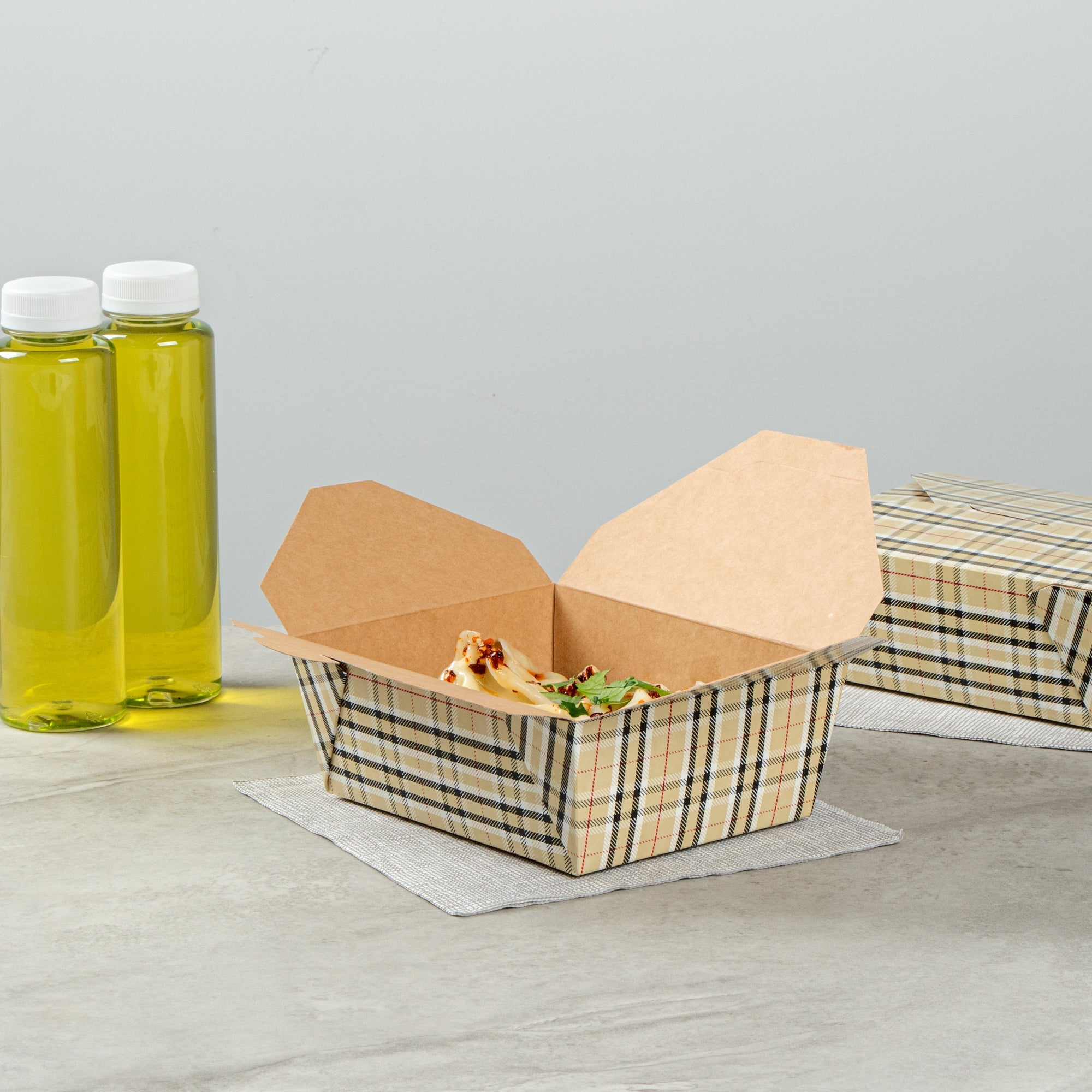 Bio Tek 45 oz Rectangle Plaid Paper #8 Bio Box Take Out Container - 6 3/4" x 5 1/2" x 2 1/2" - 200 count box
