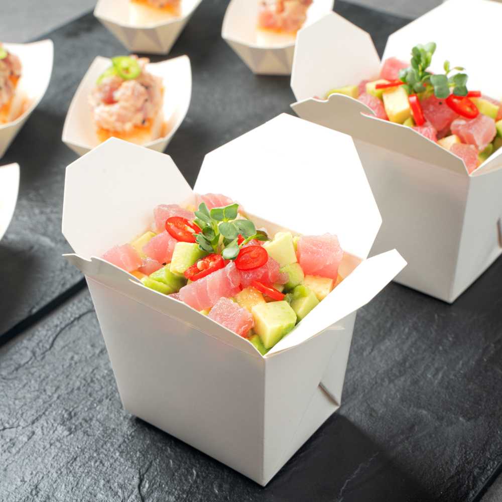 Bio Tek 8 oz Square White Paper Noodle Take Out Container - 2 3/4" x 2 1/4" x 2 1/2" - 200 count box