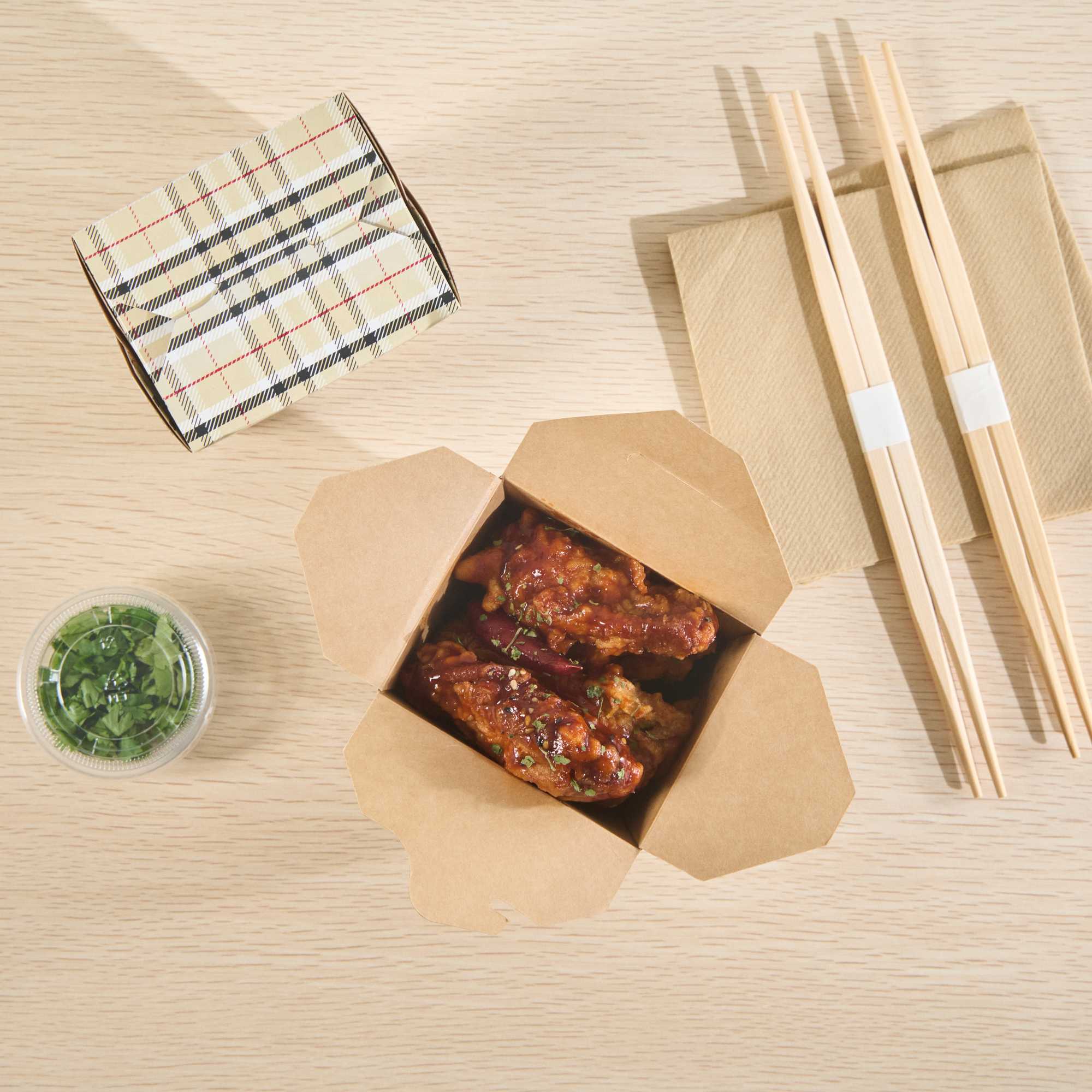 Bio Tek 16 oz Square Plaid Paper Noodle Take Out Container - 3 1/2" x 3" x 3 1/4" - 200 count box