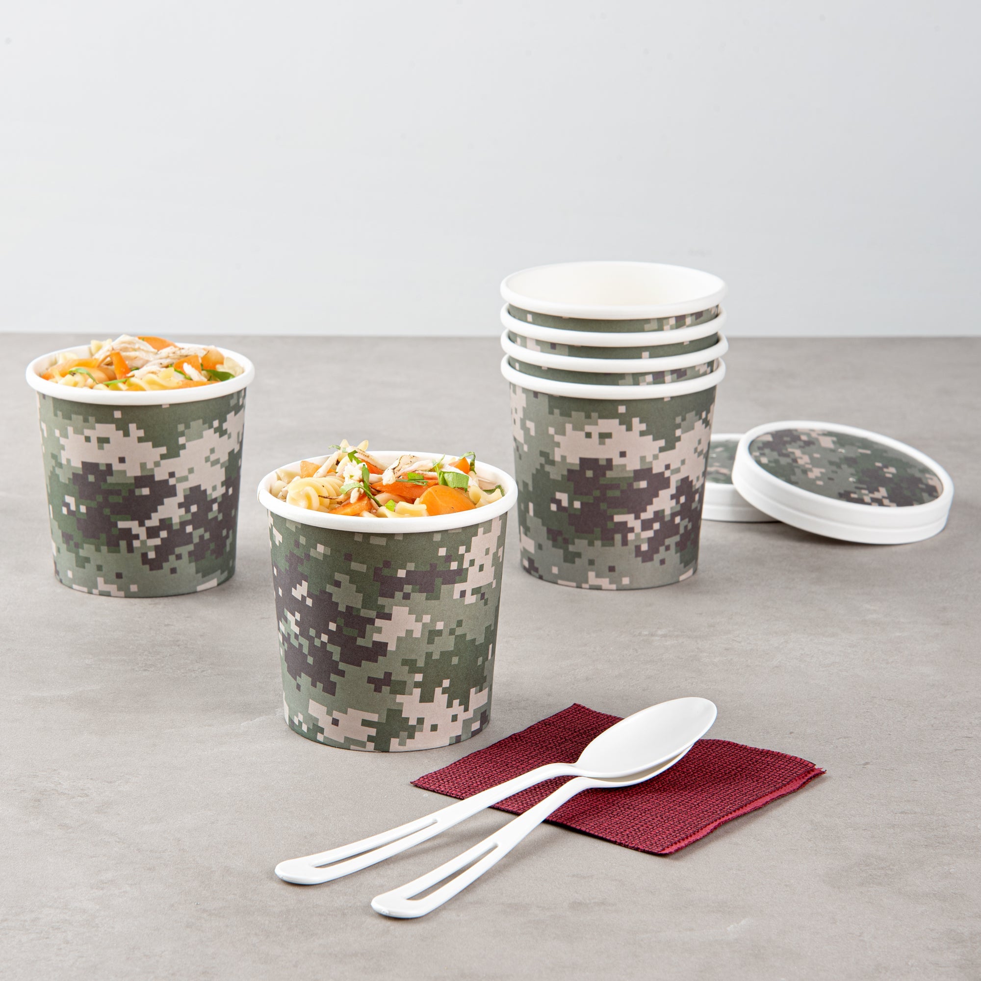 Bio Tek 12 oz Round Camouflage Paper Soup Container - 3 1/2" x 3 1/2" x 3 1/2" - 25 count box