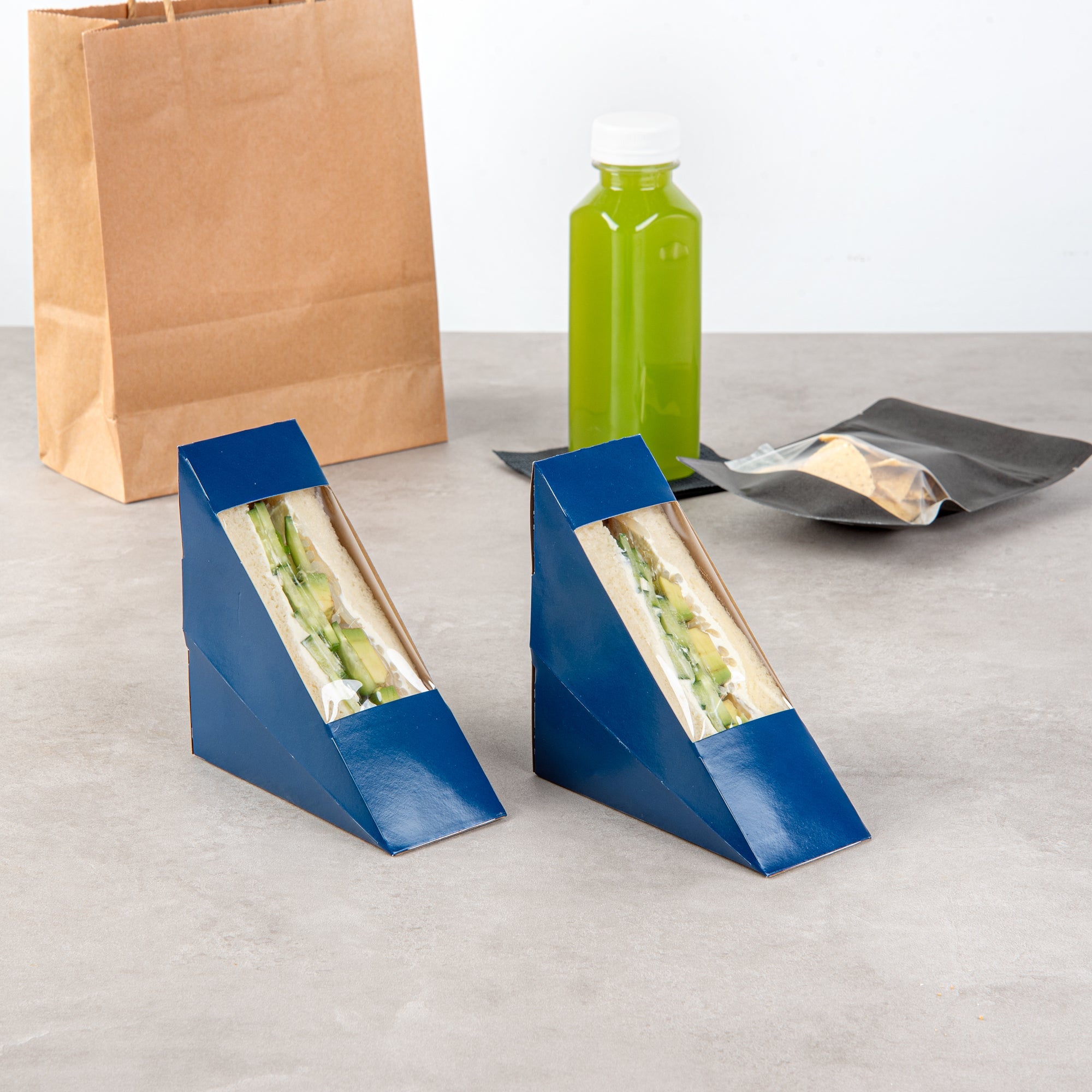 Cafe Vision Triangle Frenchie Paper Small Sandwich Box - 4 3/4" x 4 3/4" x 2" - 25 count box