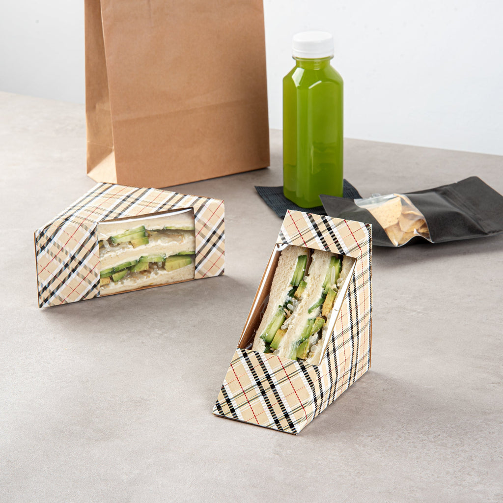 Cafe Vision Triangle Plaid Paper Medium Sandwich Box - 4 3/4" x 4 3/4" x 2 3/4" - 200 count box