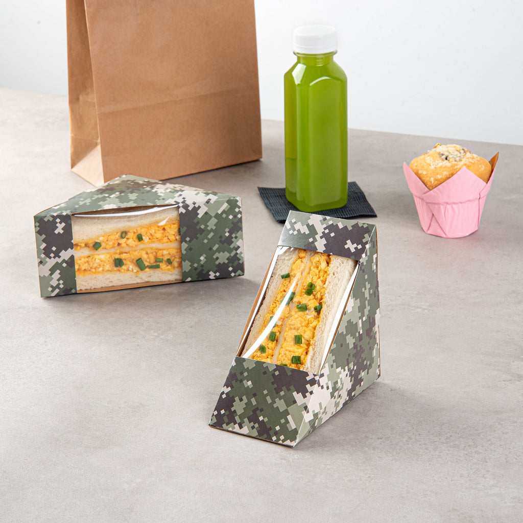 Cafe Vision Triangle Camouflage Paper Medium Sandwich Box - 4 3/4" x 4 3/4" x 2 3/4" - 25 count box