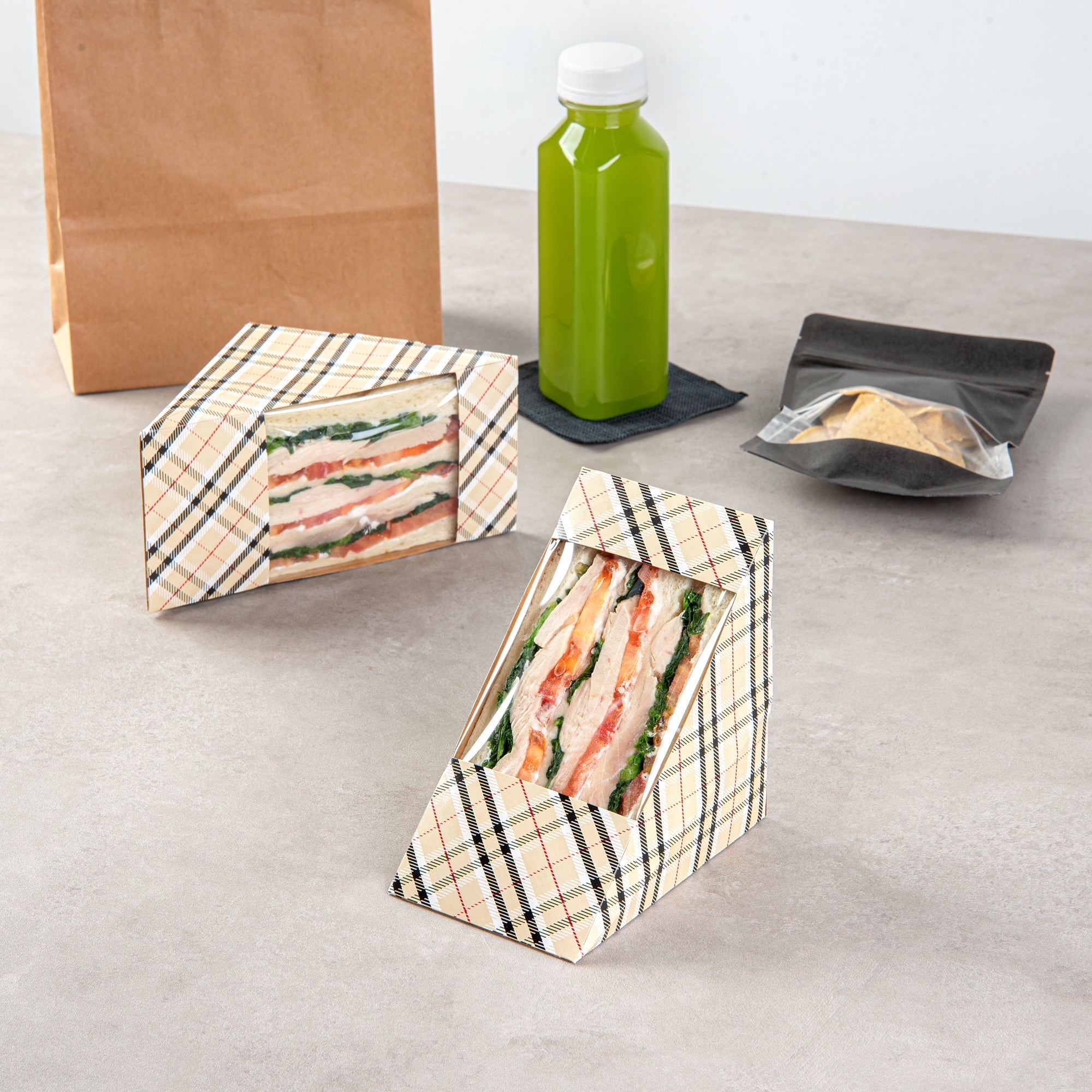 Cafe Vision Triangle Plaid Paper Large Sandwich Box - 4 3/4" x 4 3/4" x 3 1/4" - 200 count box