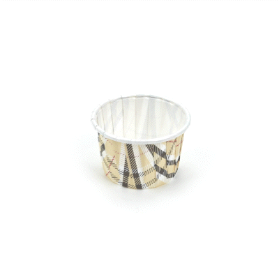 Panificio 2 oz Round Plaid Paper Medium Baking Cup - Pleated - 2 1/4" x 2 1/4" x 1 1/2" - 200 count box