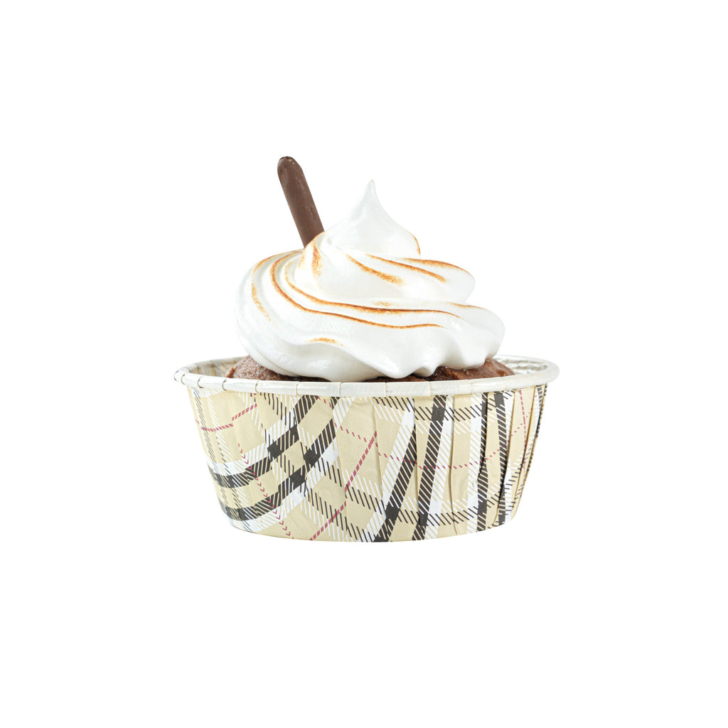 Panificio 5 oz Round Plaid Paper Large Baking Cup - Pleated - 3 3/4" x 3 3/4" x 1 1/2" - 200 count box
