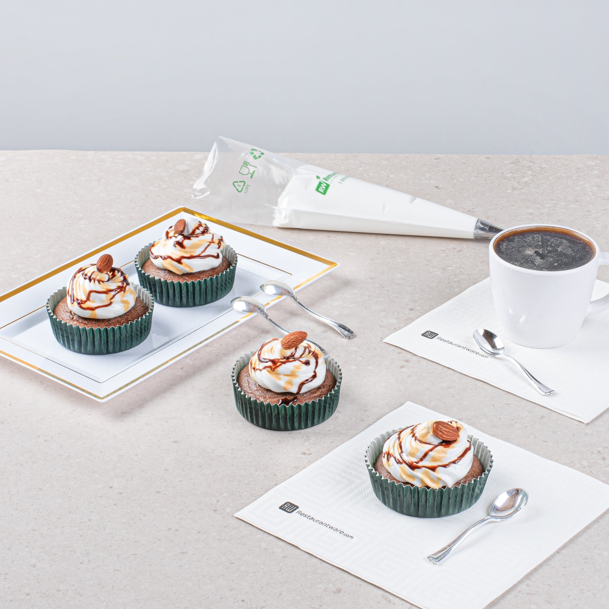 Panificio 4 oz Round Forest Green Paper Baking Cup - Ridged - 3 1/2" x 3 1/2" x 1" - 200 count box