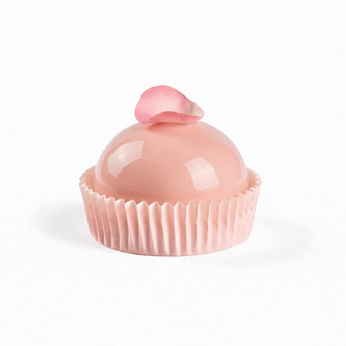 Panificio 4 oz Round Pink Paper Baking Cup - Ridged - 3 1/2" x 3 1/2" x 1" - 200 count box