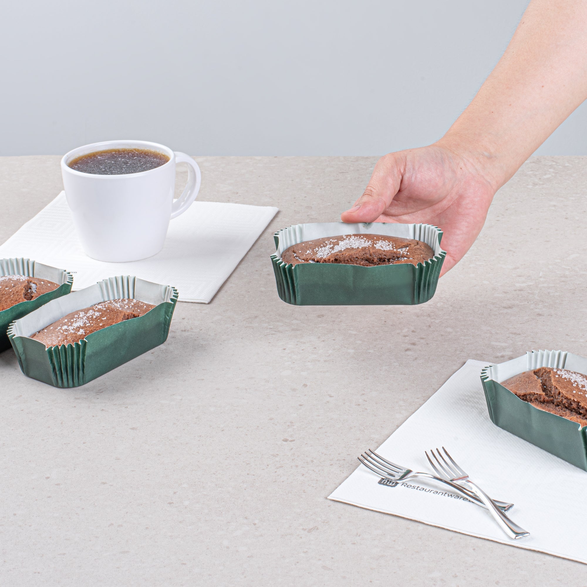 Panificio 5 oz Elliptical Forest Green Paper Large Baking Cup - Ridged - 4 1/2" x 2 1/2" x 1 1/4" - 200 count box