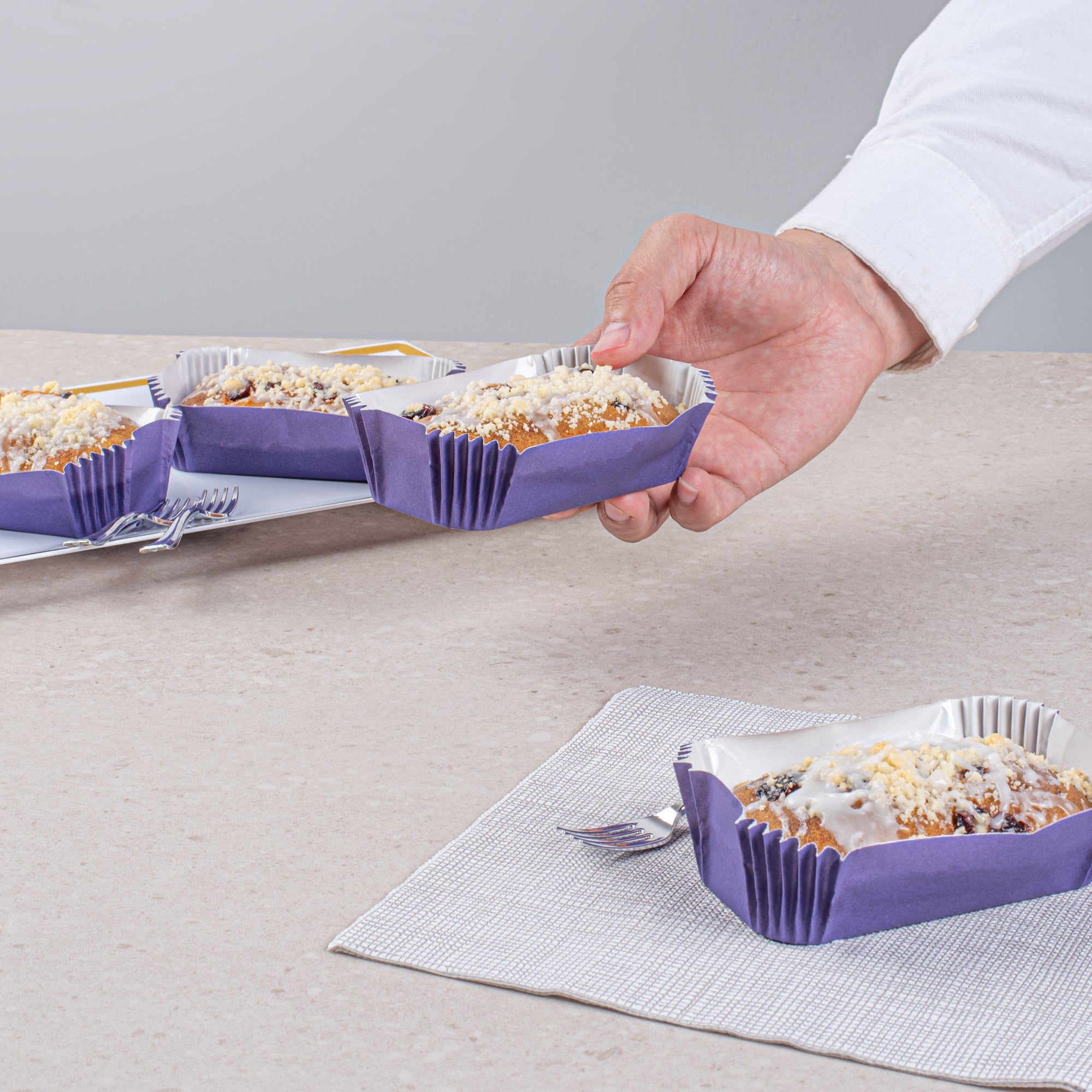 Panificio 5 oz Elliptical Purple Paper Large Baking Cup - Ridged - 4 1/2" x 2 1/2" x 1 1/4" - 200 count box