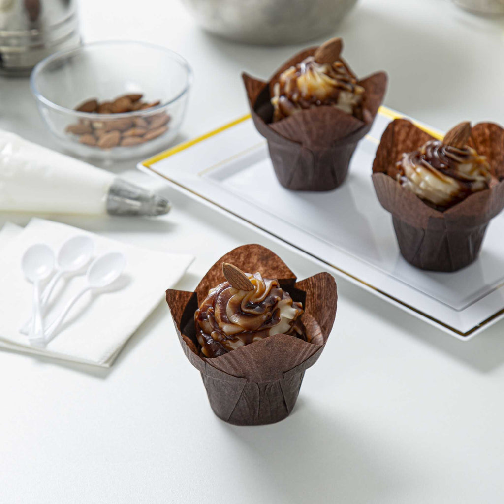 Panificio 6 oz Daffodil Brown Paper Baking Cup - Greaseproof - 3 1/4" x 3 1/4" x 3" - 200 count box