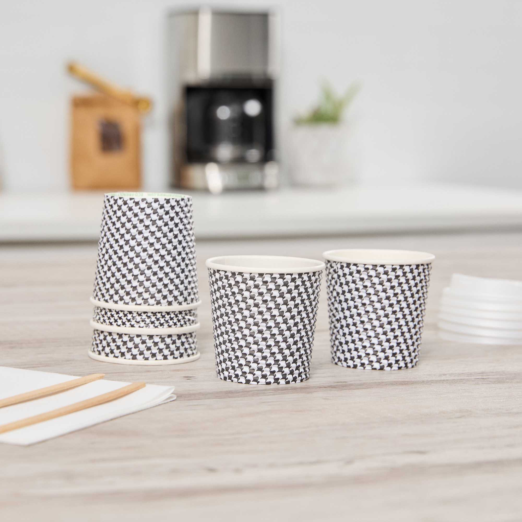 Restpresso 4 oz Houndstooth Paper Coffee Cup - Spiral Wall - 2 1/2" x 2 1/2" x 2 1/4" - 500 count box