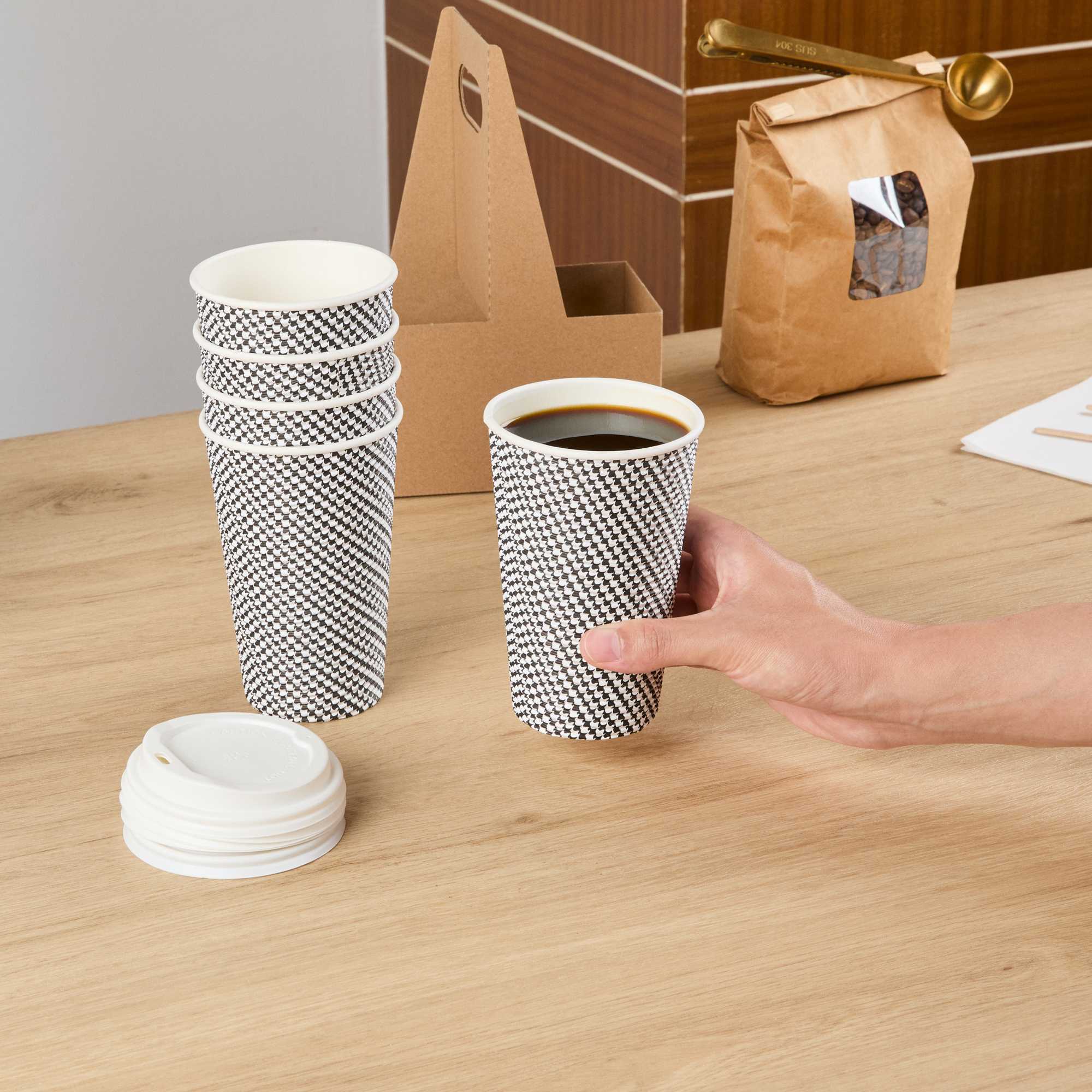 Restpresso 16 oz Houndstooth Paper Coffee Cup - Spiral Wall - 3 1/2" x 3 1/2" x 5 1/2" - 25 count box