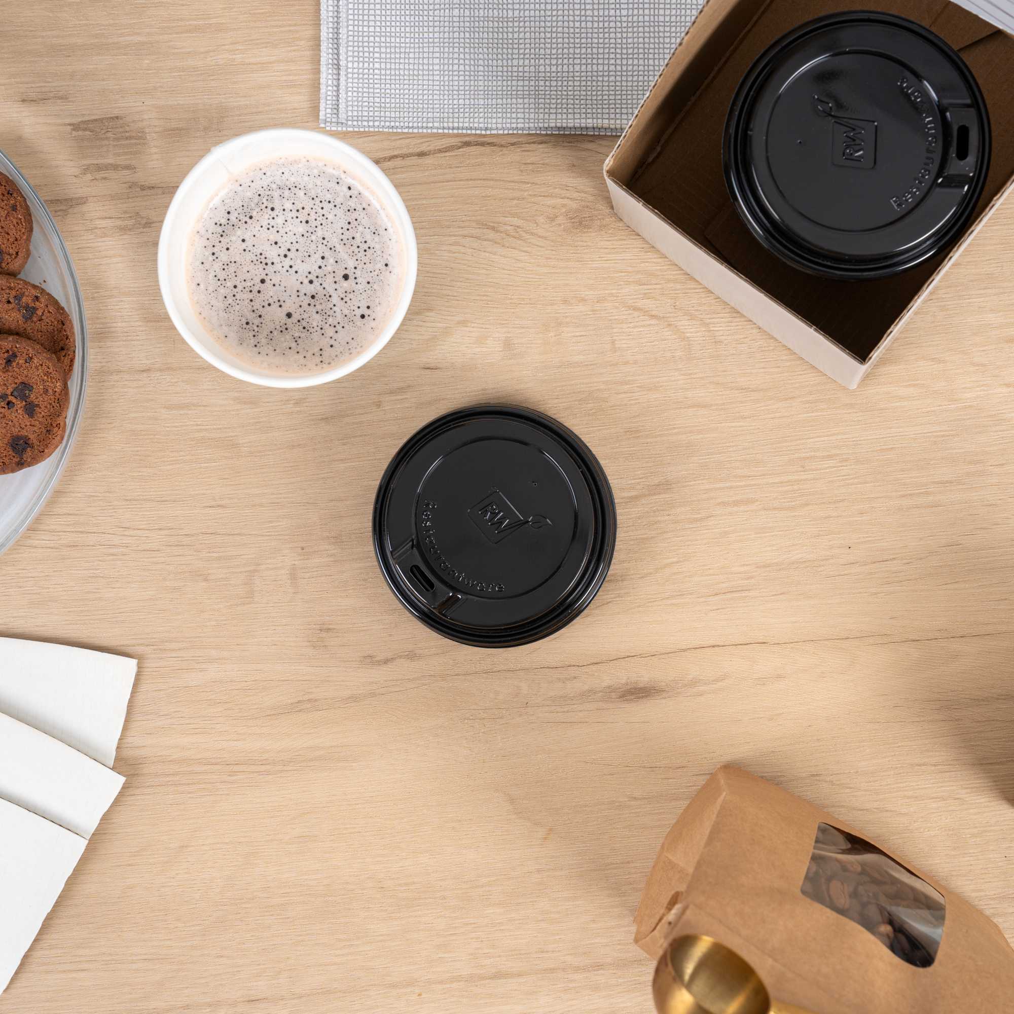 Restpresso Black Plastic Coffee Cup Lid - Elevated Spout, Fits 8, 12, 16 and 20 oz - 500 count box