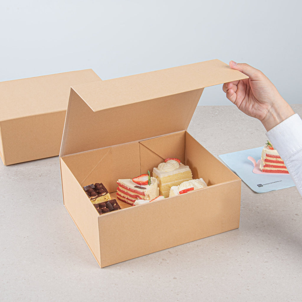 Cater Tek Rectangle Kraft Paper Extra Large Tic Tac Box - Magnetic - 12" x 10" x 5" - 10 count box