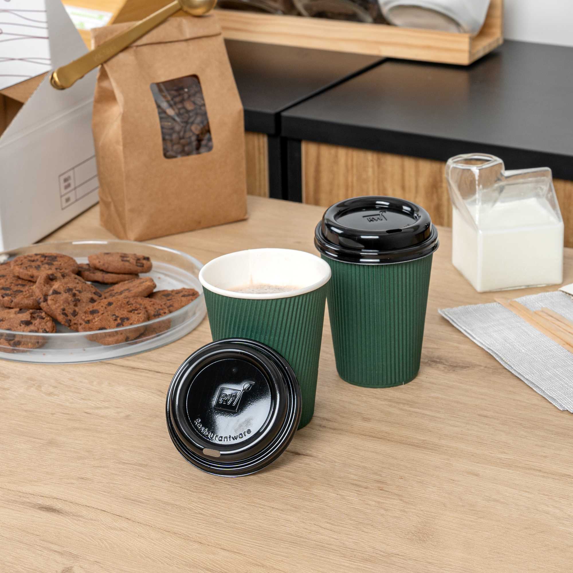 Restpresso Black Plastic Coffee Cup Lid - Fits 8, 12, 16 and 20 oz - 500 count box