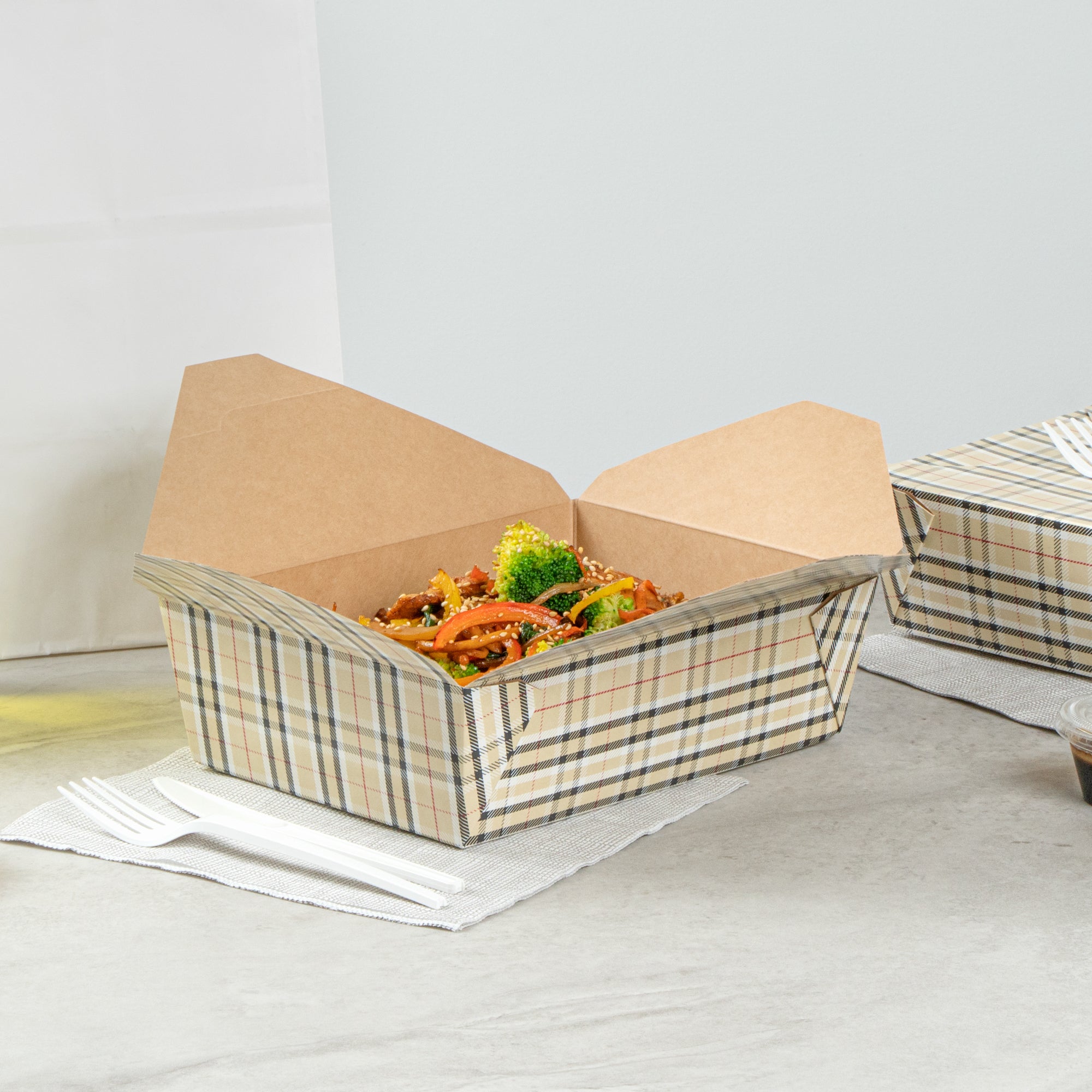 Bio Tek 71 oz Rectangle Plaid Paper #3 Bio Box Take Out Container - 8 1/2" x 6 1/4" x 2 1/2" -50 count box