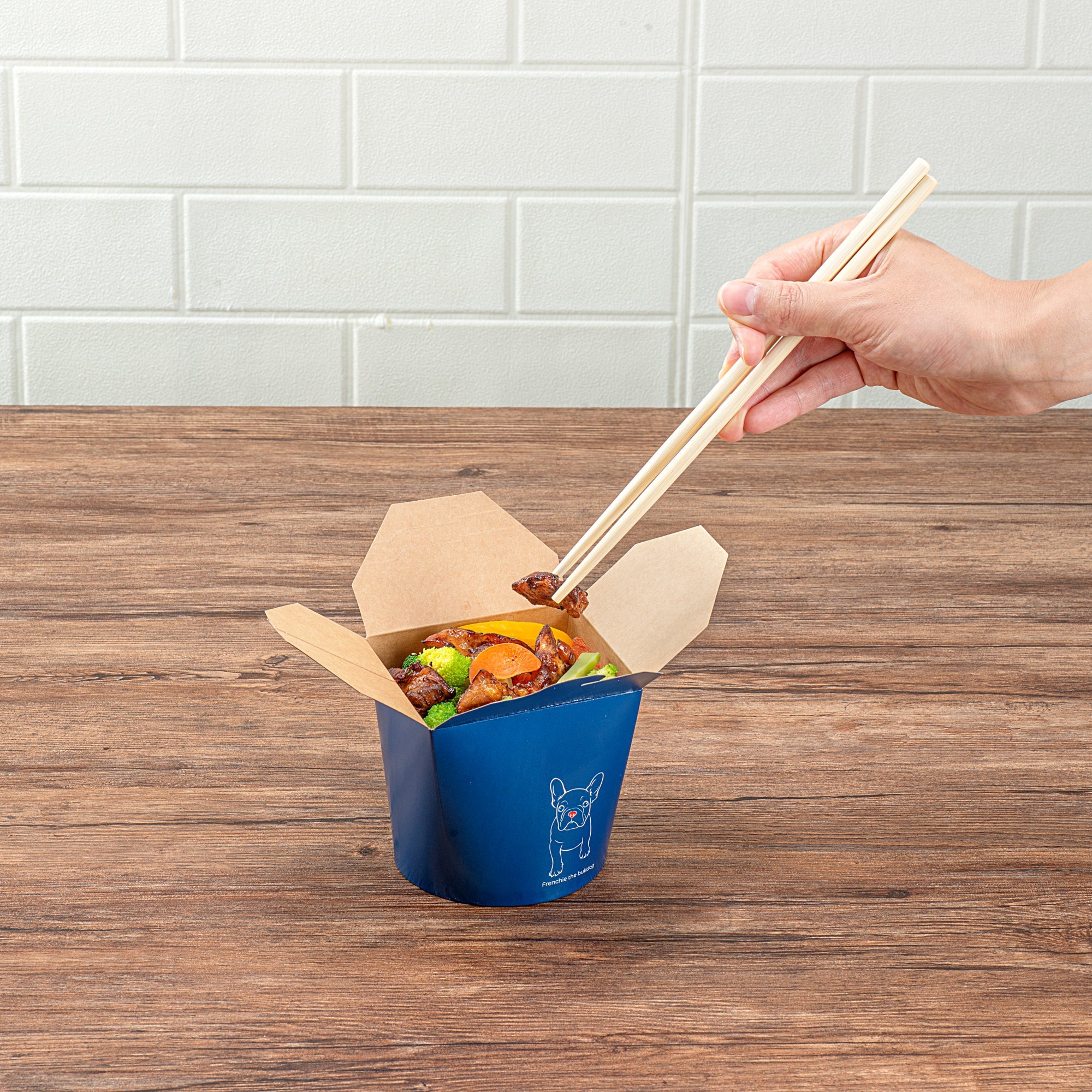 Bio Tek 26 oz Round Frenchie Paper Noodle Take Out Container - 4" x 3 1/2" x 3 3/4" - 200 count box