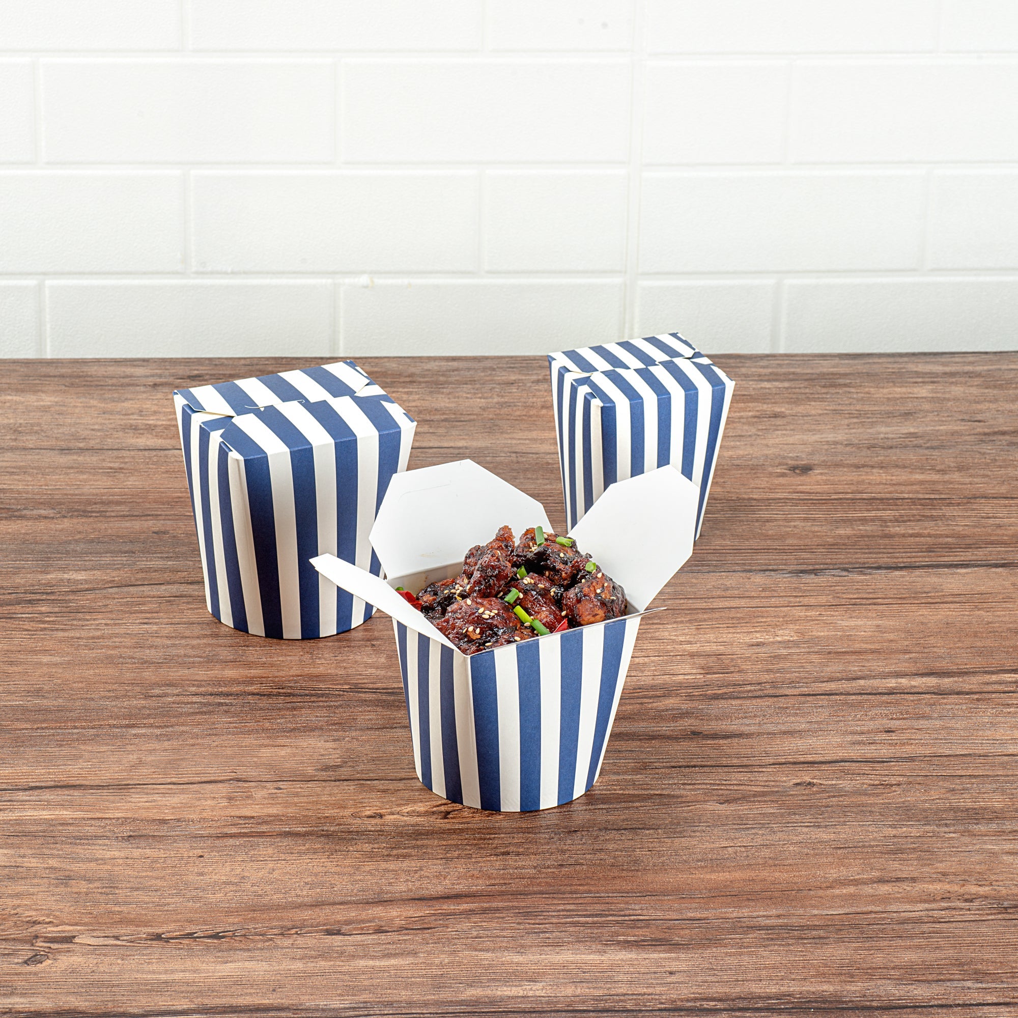 Bio Tek 26 oz Round Blue and White Stripe Paper Noodle Take Out Container - 4" x 3 1/2" x 3 3/4" - 200 count box