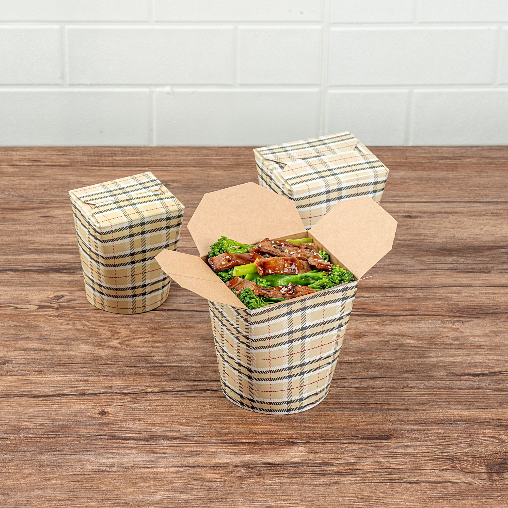 Bio Tek 32 oz Round Plaid Paper Noodle Take Out Container - 4" x 3 1/2" x 4 1/2" - 200 count box