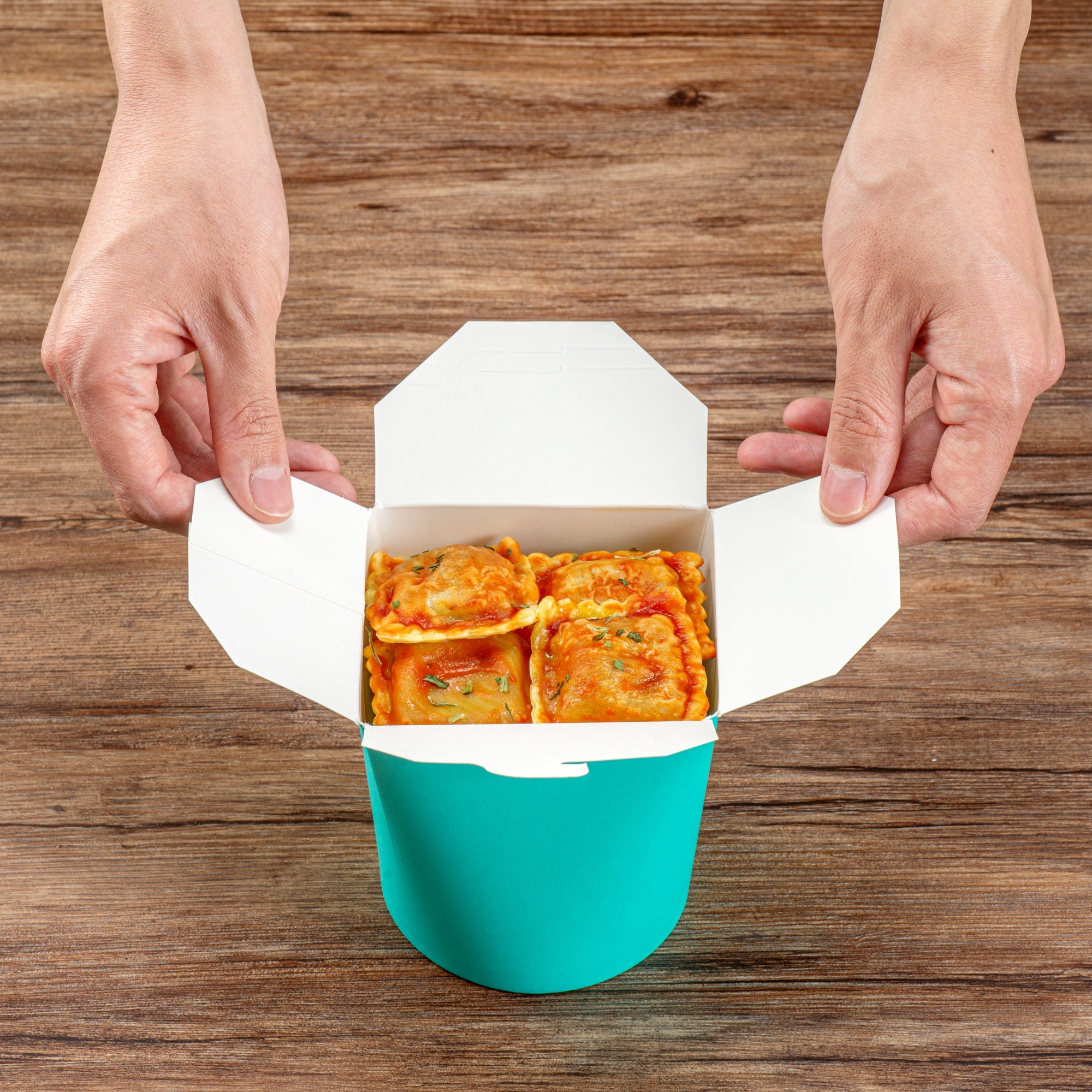 Bio Tek 32 oz Round Turquoise Paper Noodle Take Out Container - 4" x 3 1/2" x 4 1/2" - 200 count box
