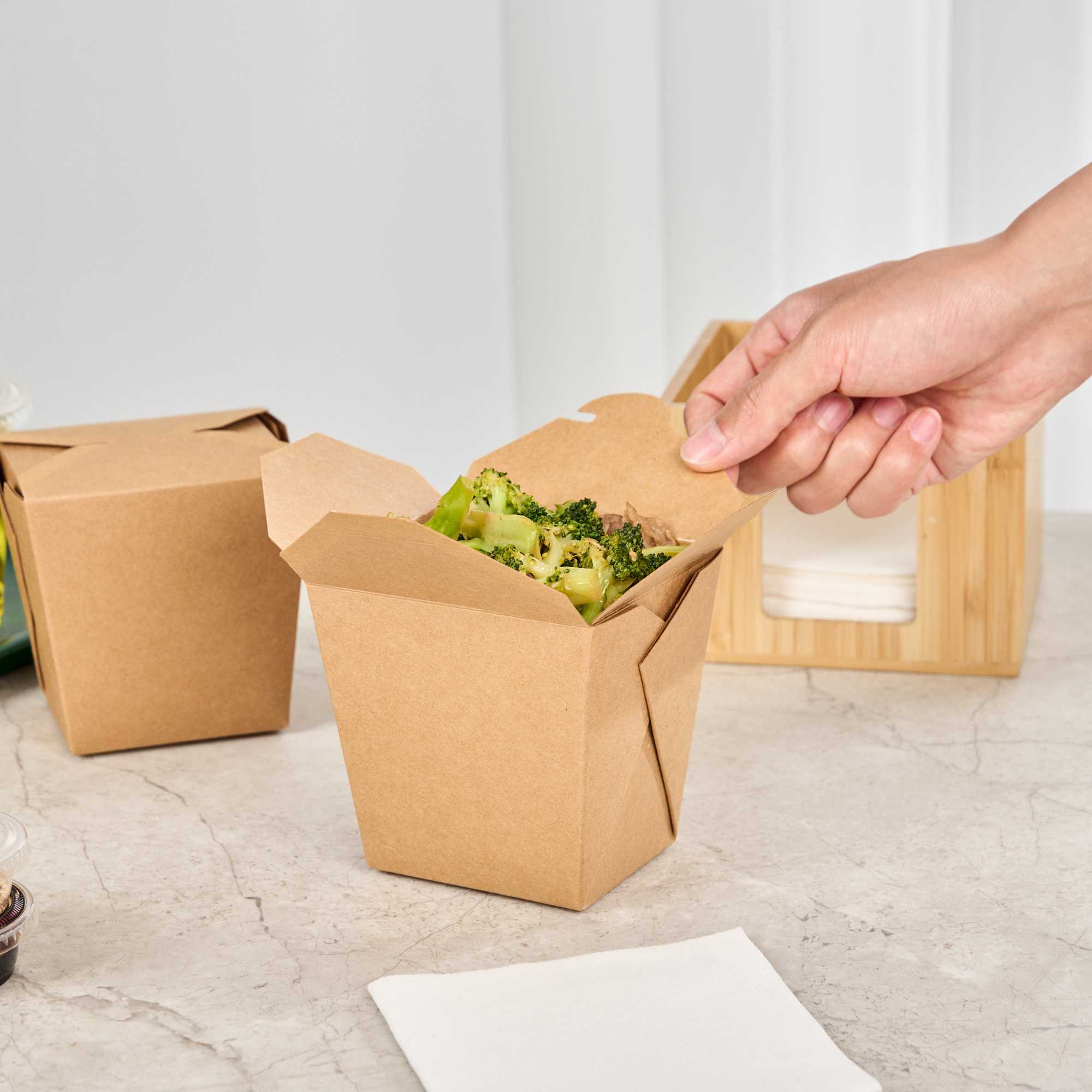 Bio Tek 26 oz Square Kraft Paper Noodle Take Out Container - 4" x 3 1/2" x 4" - 200 count box
