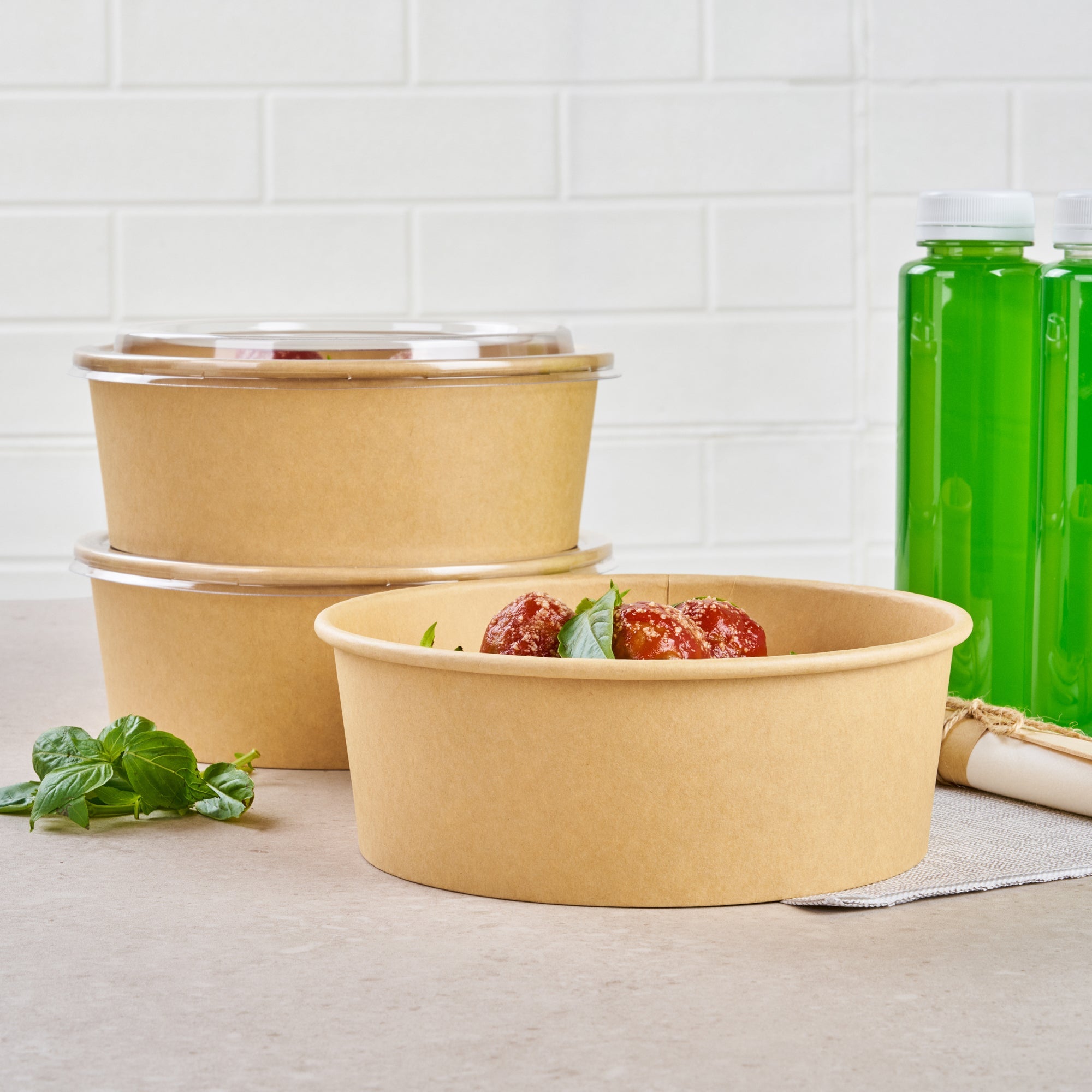 Bio Tek 44 oz Round Kraft Paper Take Out Container - 7 1/4" x 7 1/4" x 2 1/2" - 200 count box