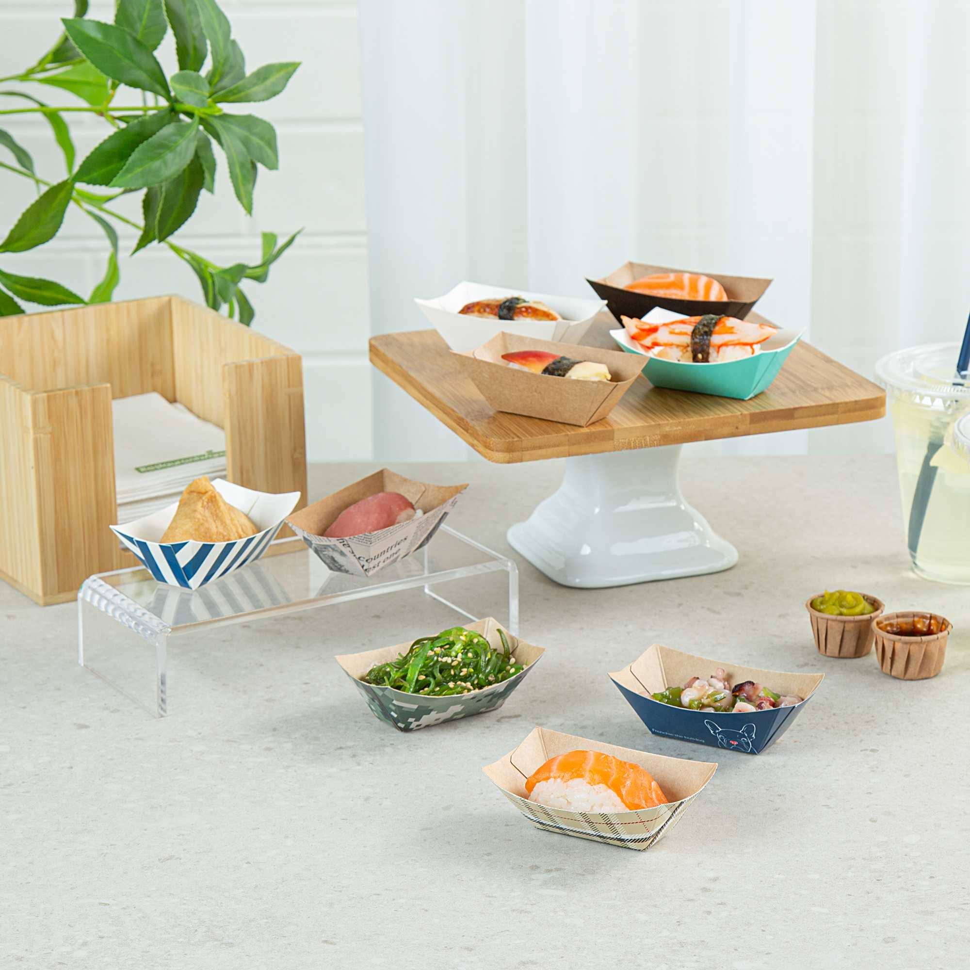 Bio Tek 2 oz Blue and White Stripe Paper Food Tray / Boat - 3 1/4" x 2 1/4" x 1 1/4" - 400 count box