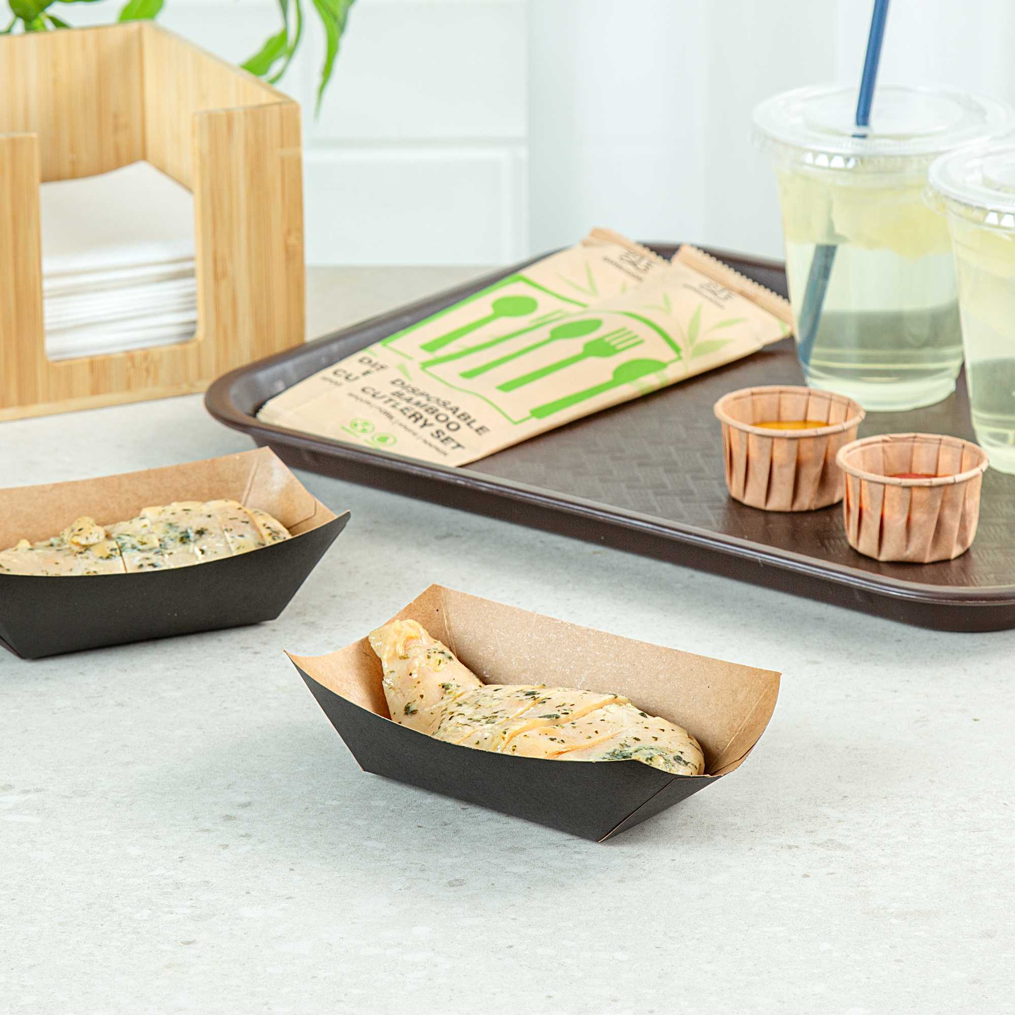 Bio Tek 6 oz Black Paper #40 Food Tray / Boat - 5" x 4" x 1 1/2" - 400 count box