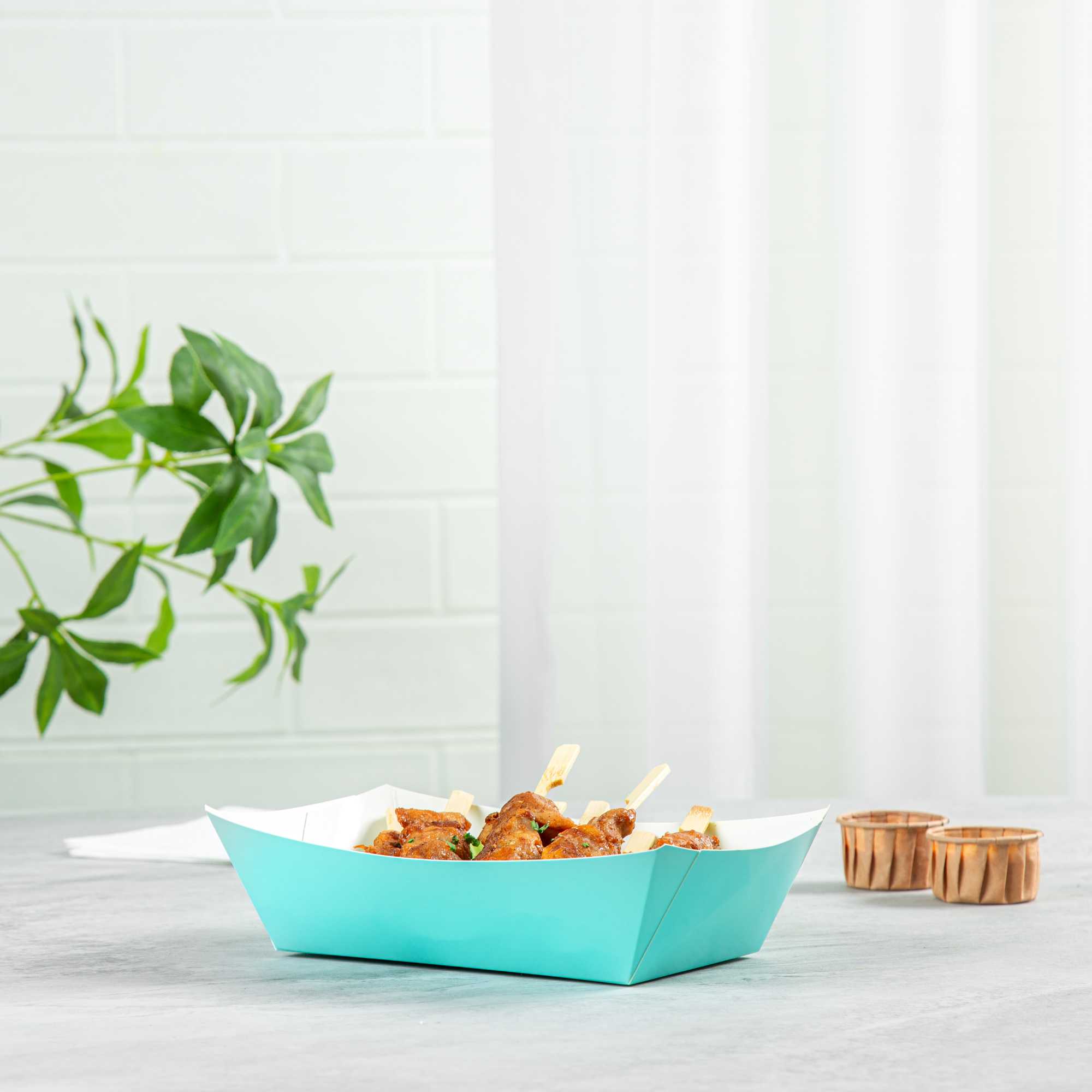 Bio Tek 2 lb Turquoise Paper #200 Food Tray / Boat - 6 1/2" x 3 3/4" x 2 1/4" - 50 count box
