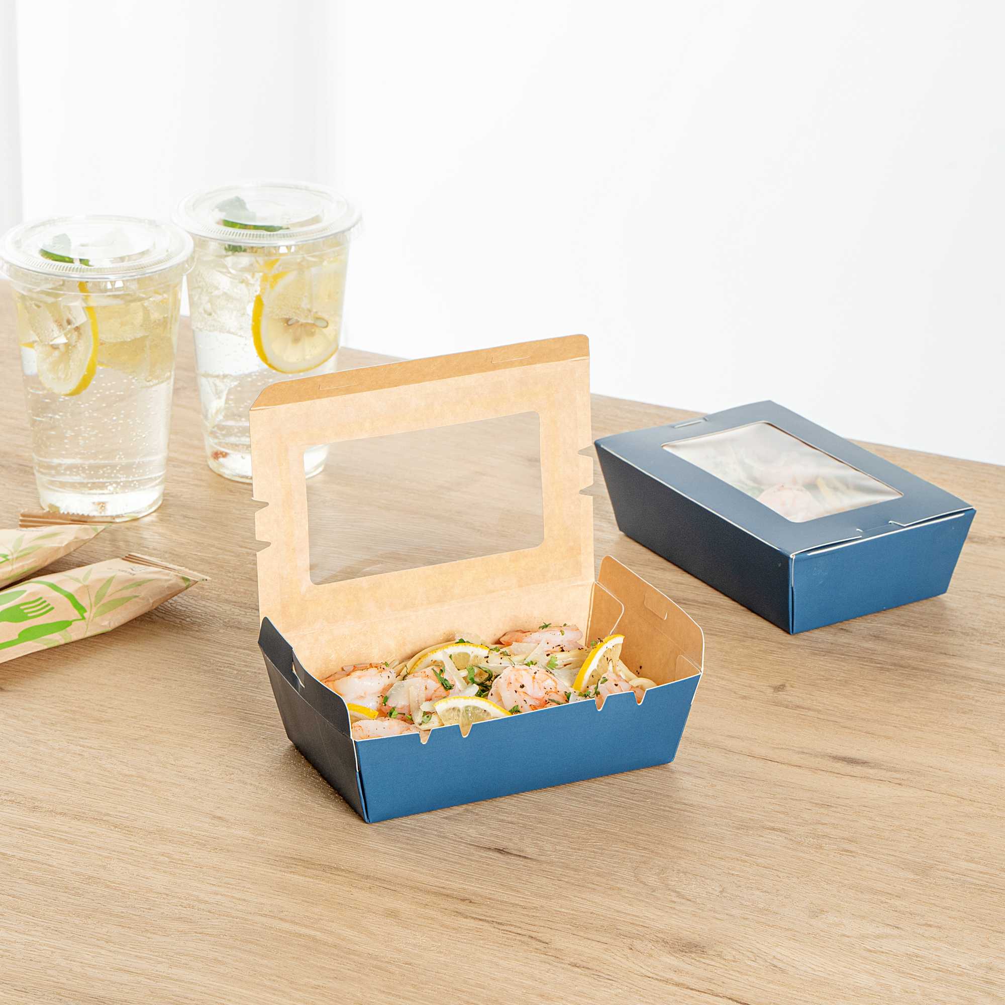 Cafe Vision 21 oz Midnight Blue Paper Small Take Out Container - Hinge Lock - 6 1/4" x 4" x 1 3/4" - 50 count box