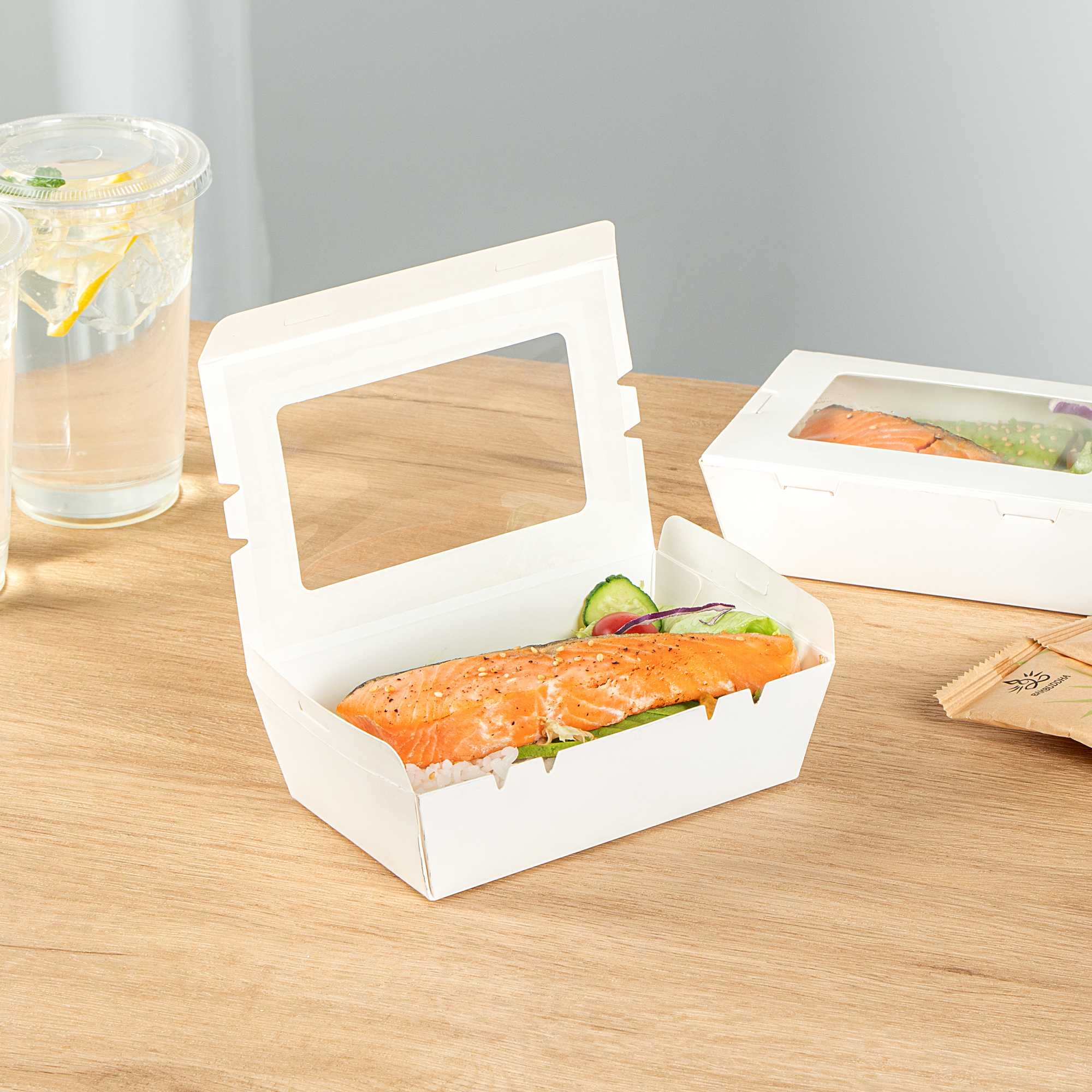 Cafe Vision 21 oz White Paper Small Take Out Container - Hinge Lock - 6 1/4" x 4" x 1 3/4" - 50 count box
