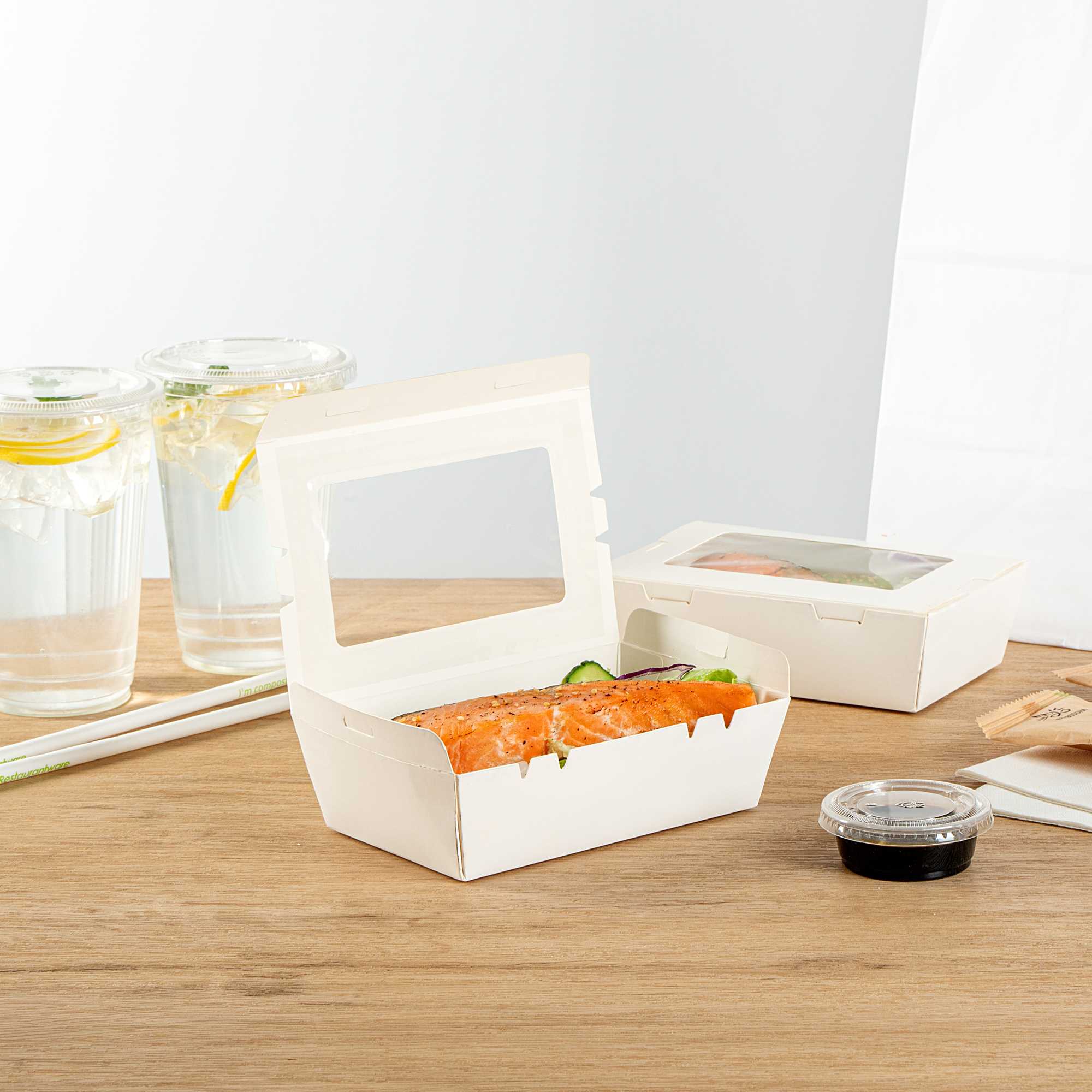 Cafe Vision 21 oz White Paper Small Take Out Container - Hinge Lock - 6 1/4" x 4" x 1 3/4" - 50 count box