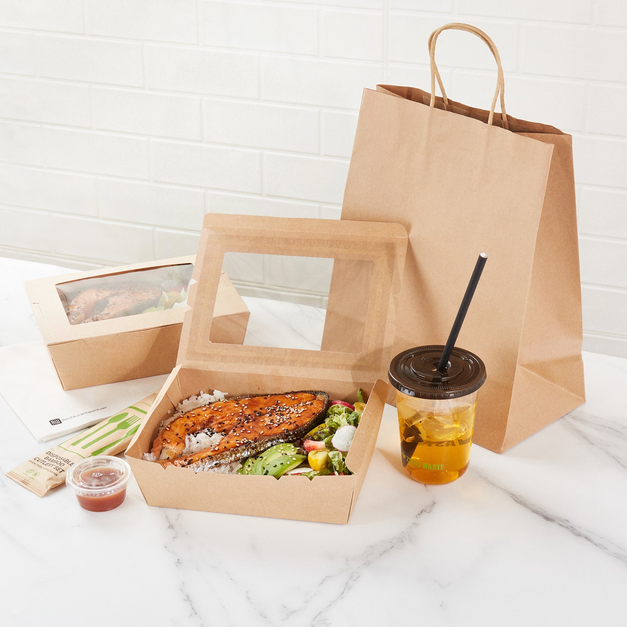 Cafe Vision 71 oz Kraft Paper Large Take Out Container - Hinge Lock - 8 3/4'' x 6 1/2'' x 2 1/2'' - 50 count box