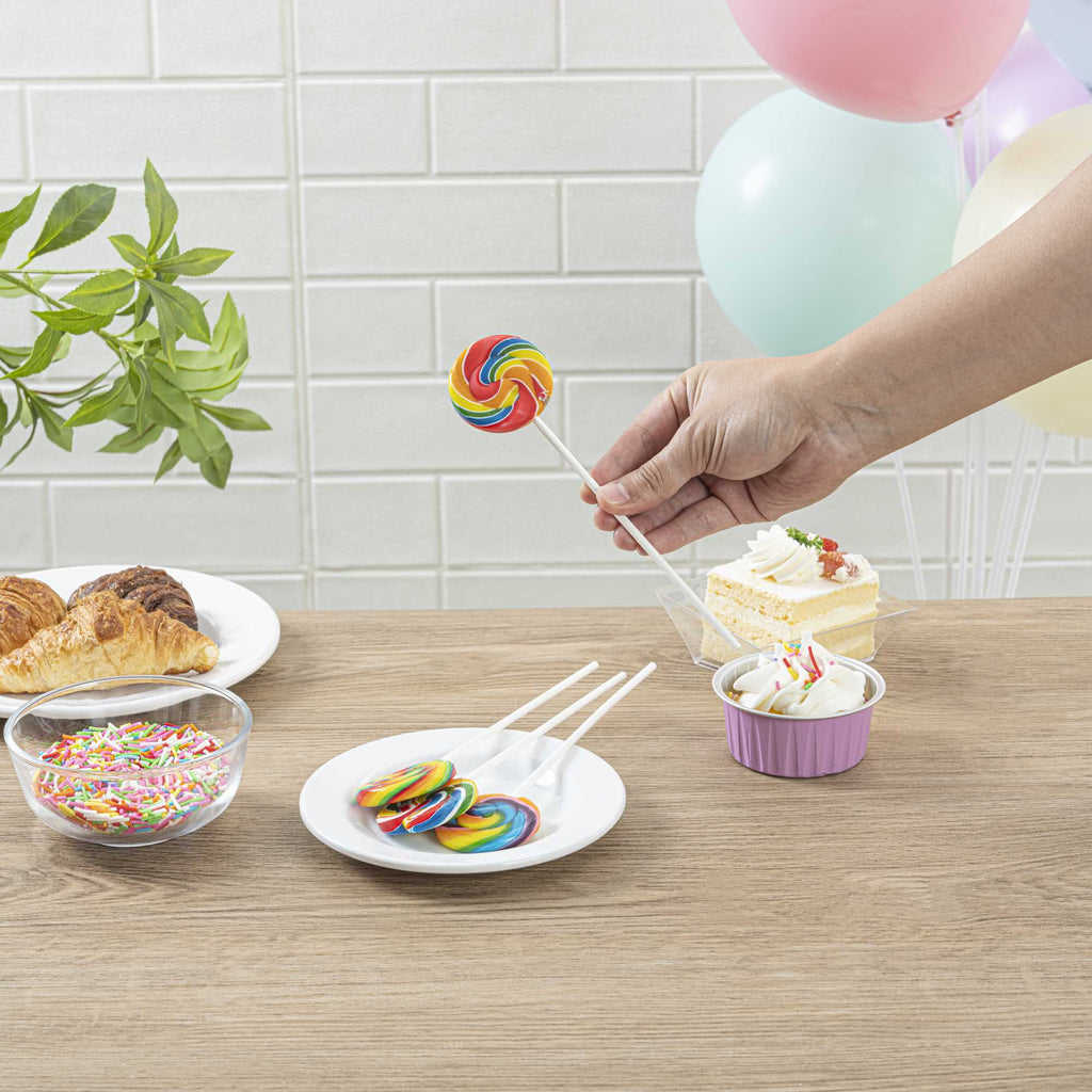 Pastry Tek White Paper Coffee Stirrer and Lollipop Stick - Biodegradable - 6" x 5/32" - 25 count box