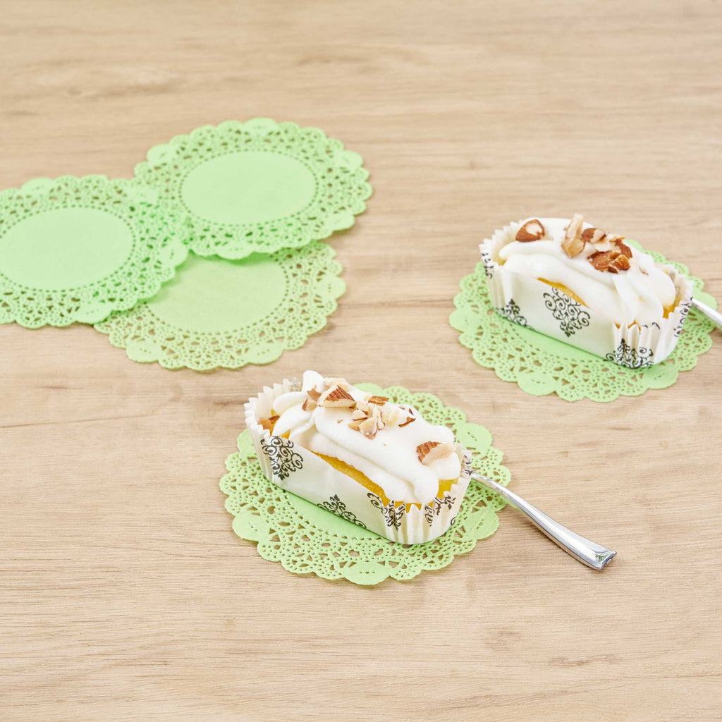 Pastry Tek Round Green Paper Doilies - Lace - 4" x 4" - 100 count box
