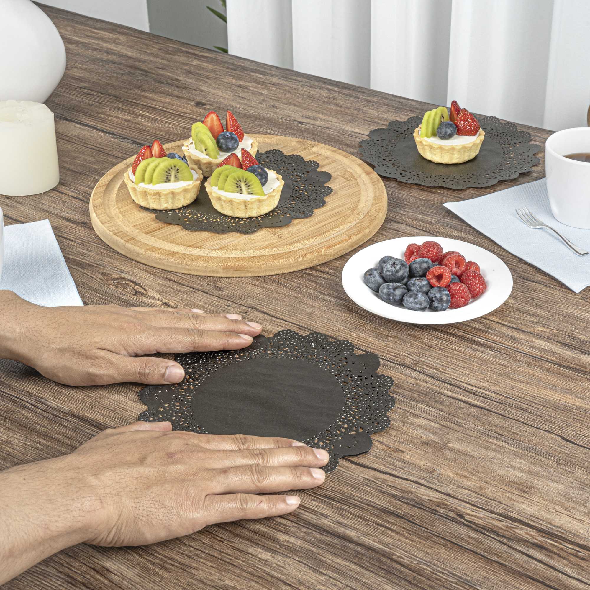 Pastry Tek Round Black Paper Doilies - Lace - 6" x 6" - 4000 count box