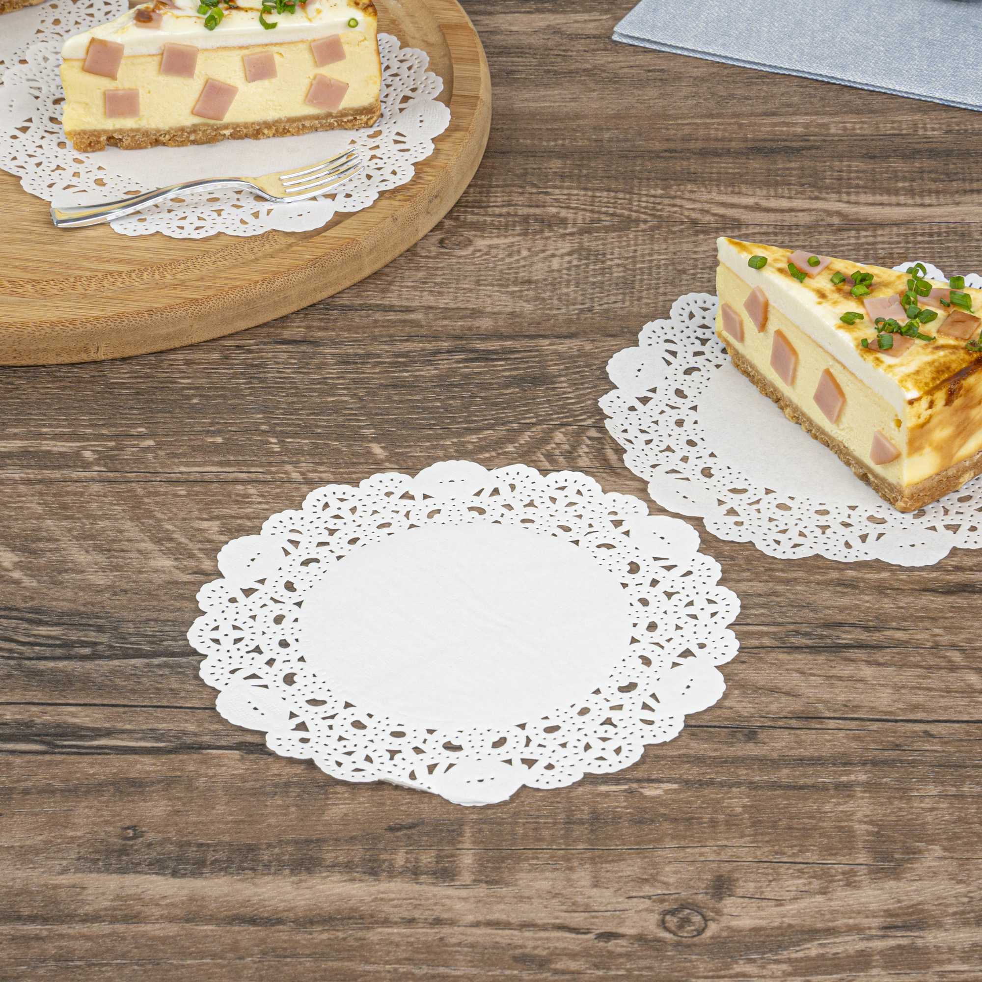 Pastry Tek Round White Paper Doilies - Lace - 6" x 6" - 4000 count box