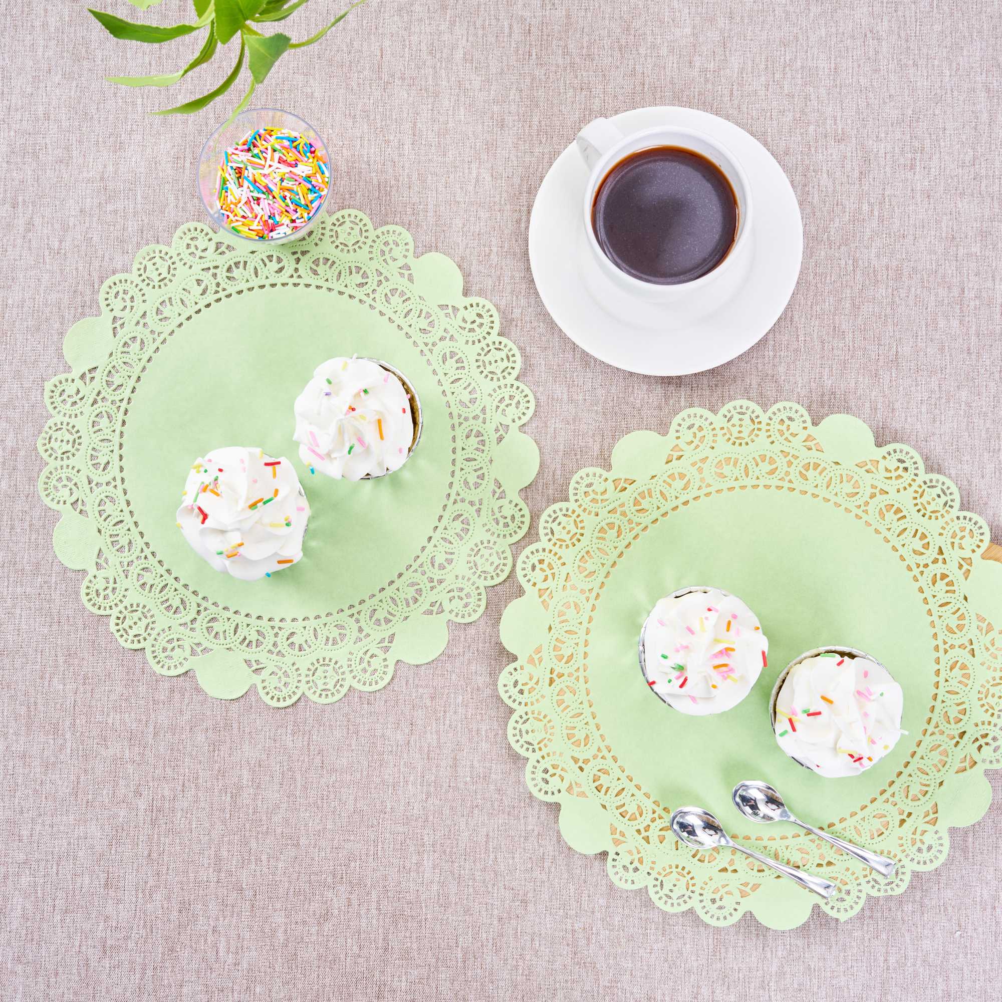 Pastry Tek Round Green Paper Doilies - Lace - 12" x 12" - 100 count box