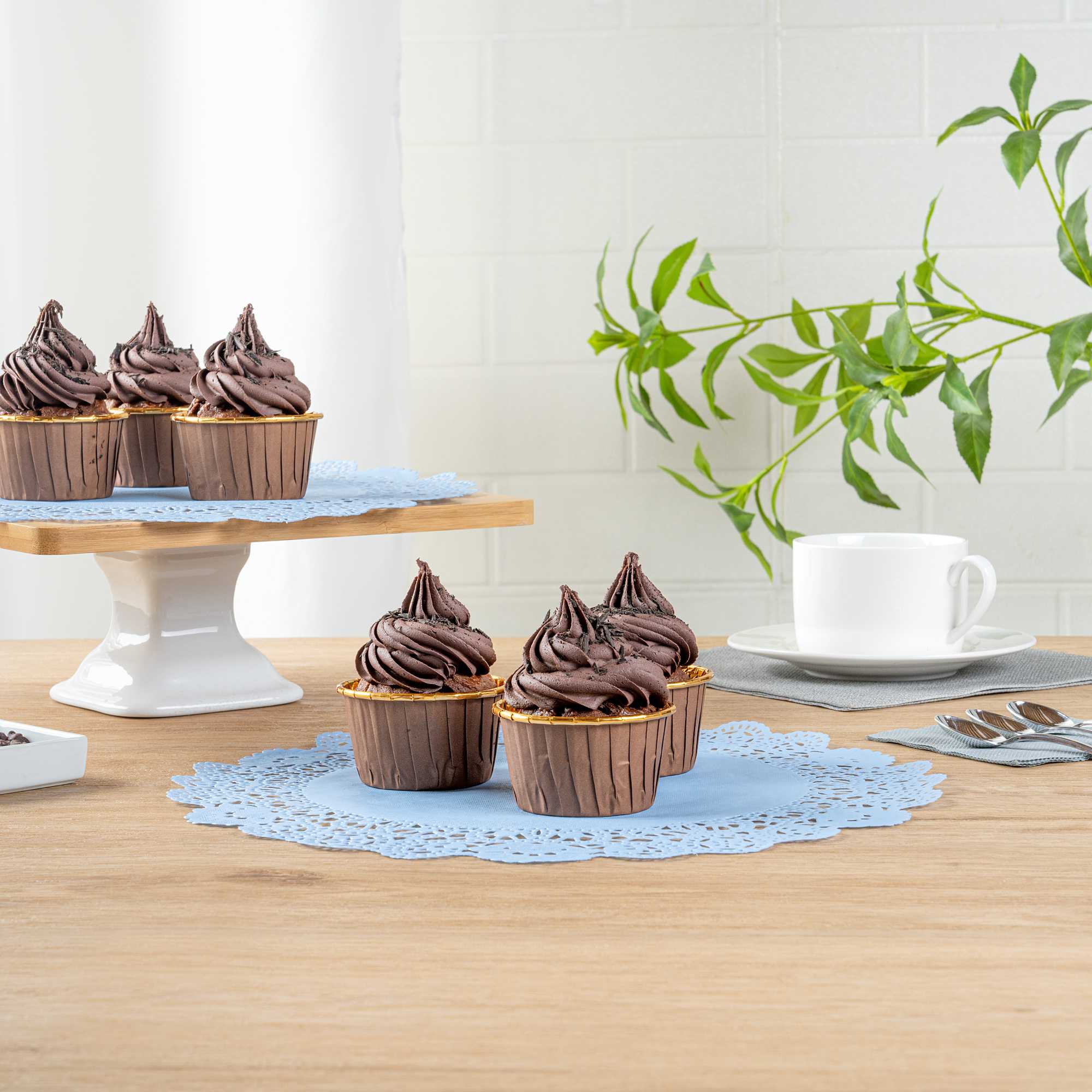 Pastry Tek Round Sky Blue Paper Doilies - Lace - 12" x 12" - 4000 count box
