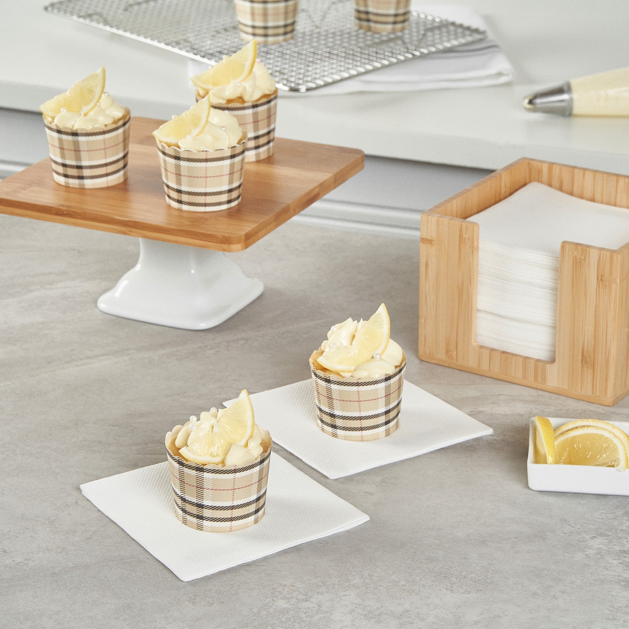 Panificio 3 oz Round Plaid Paper Mini Baking Cup - Scalloped - 2 1/2" x 2 1/2" x 1 3/4" - 200 count box