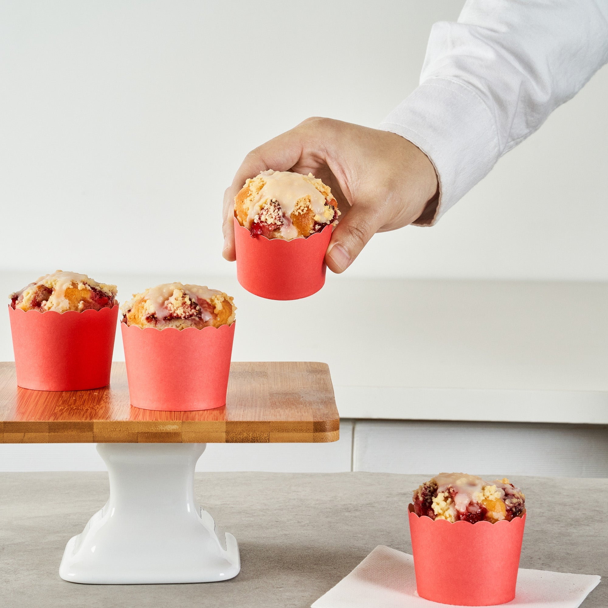 Panificio 3 oz Round Red Paper Mini Baking Cup - Scalloped - 2 1/2" x 2 1/2" x 1 3/4" - 200 count box