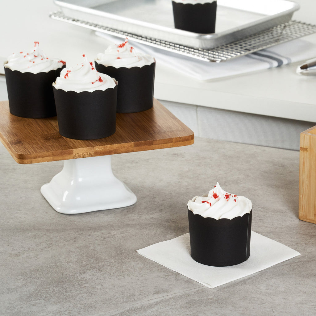 Panificio 6 oz Round Black Paper Classic Baking Cup - Scalloped - 2 3/4" x 2 3/4" x 2 1/4" - 200 count box