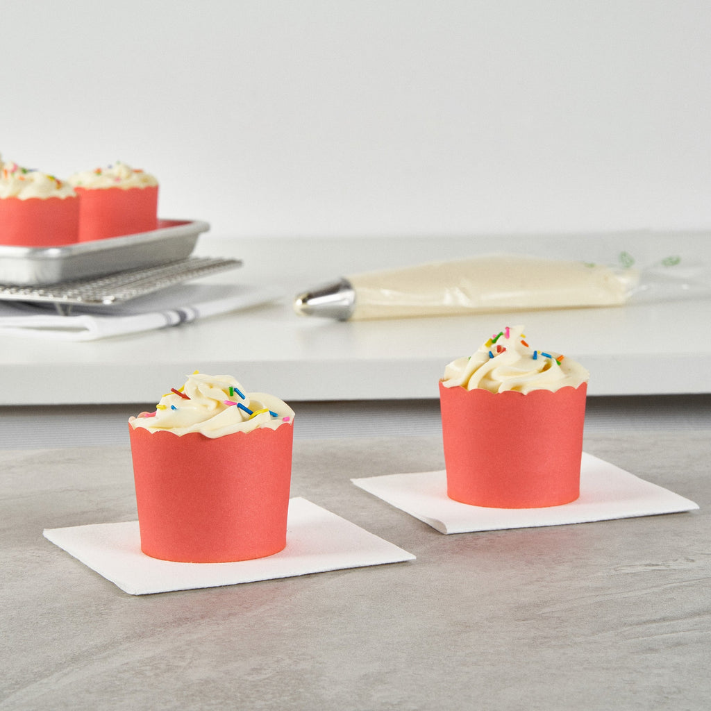 Panificio 6 oz Round Red Paper Classic Baking Cup - Scalloped - 2 3/4" x 2 3/4" x 2 1/4" - 200 count box