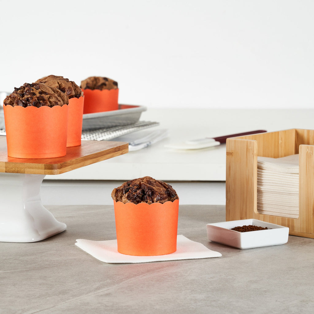 Panificio 6 oz Round Tangerine Paper Classic Baking Cup - Scalloped - 2 3/4" x 2 3/4" x 2 1/4" - 200 count box