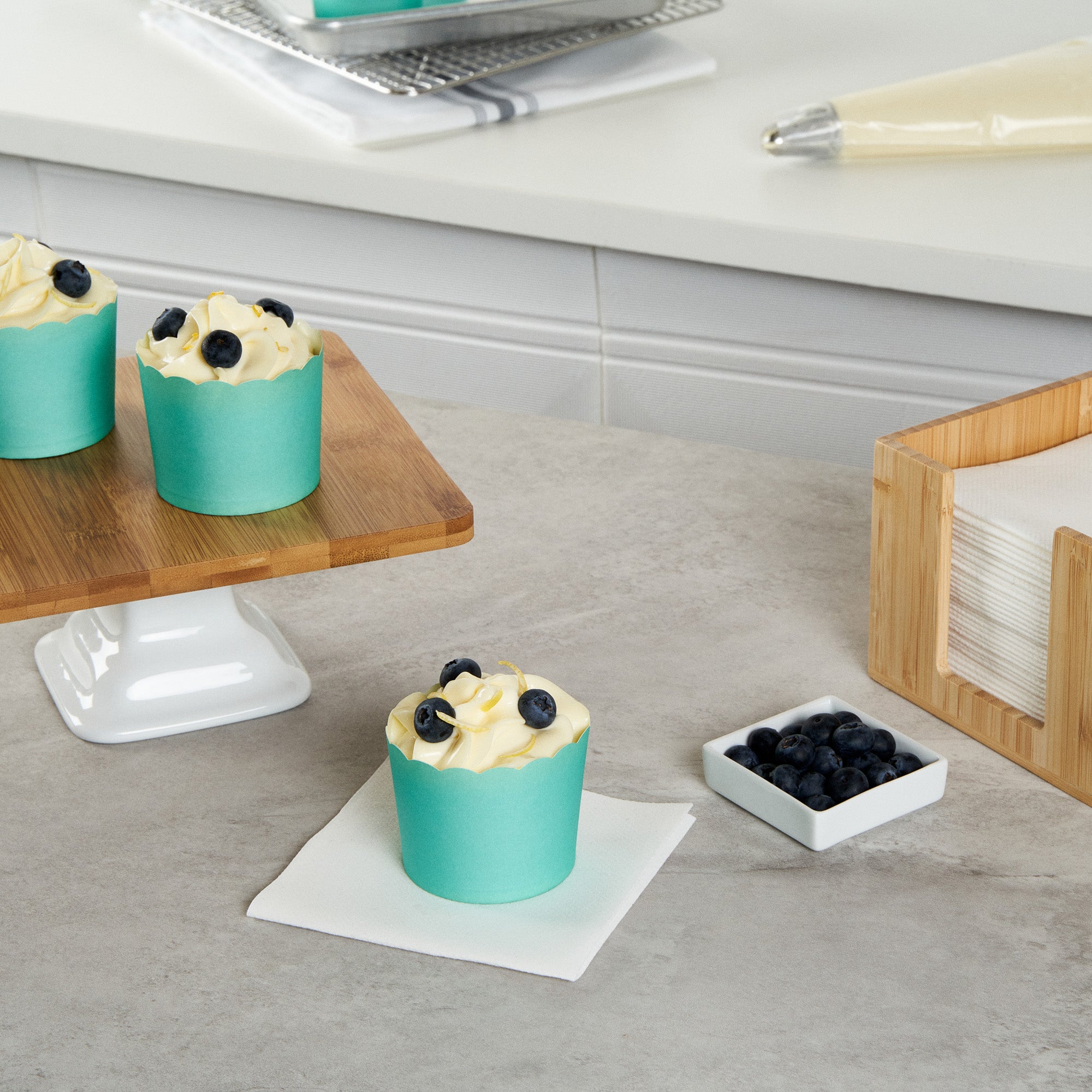 Panificio 6 oz Round Turquoise Paper Classic Baking Cup - Scalloped - 2 3/4" x 2 3/4" x 2 1/4" - 200 count box