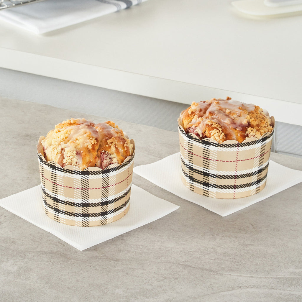 Panificio 10 oz Round Plaid Paper Jumbo Baking Cup - Scalloped - 3 1/2" x 3 1/2" x 2 1/2" - 200 count box