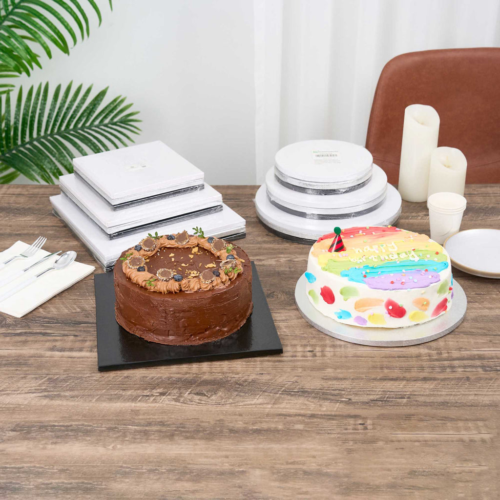 Pastry Tek Round Metallic Silver Cardboard Cake Drum Board - Covered Edge - 8" x 8" x 1/2" - 1 count box