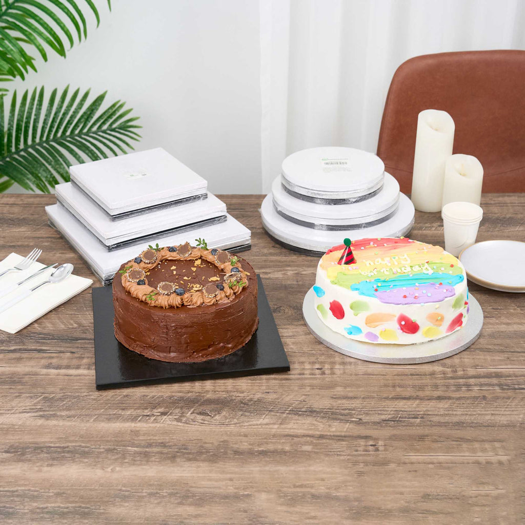 Pastry Tek Round Metallic Silver Cardboard Cake Drum Board - Covered Edge - 10" x 10" x 1/2" - 1 count box